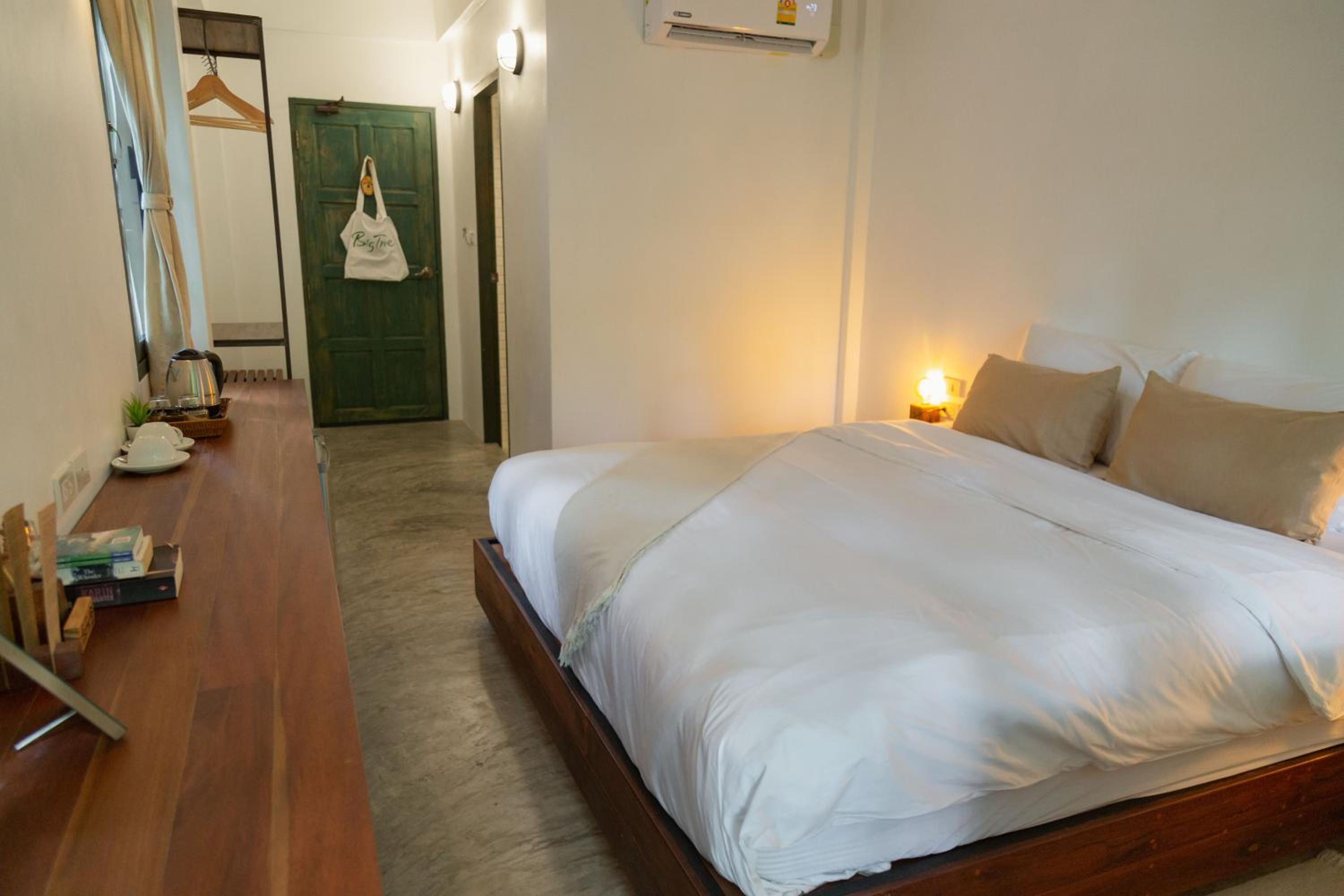 Deluxe Double or Twin Room with Balcony - Photo 14