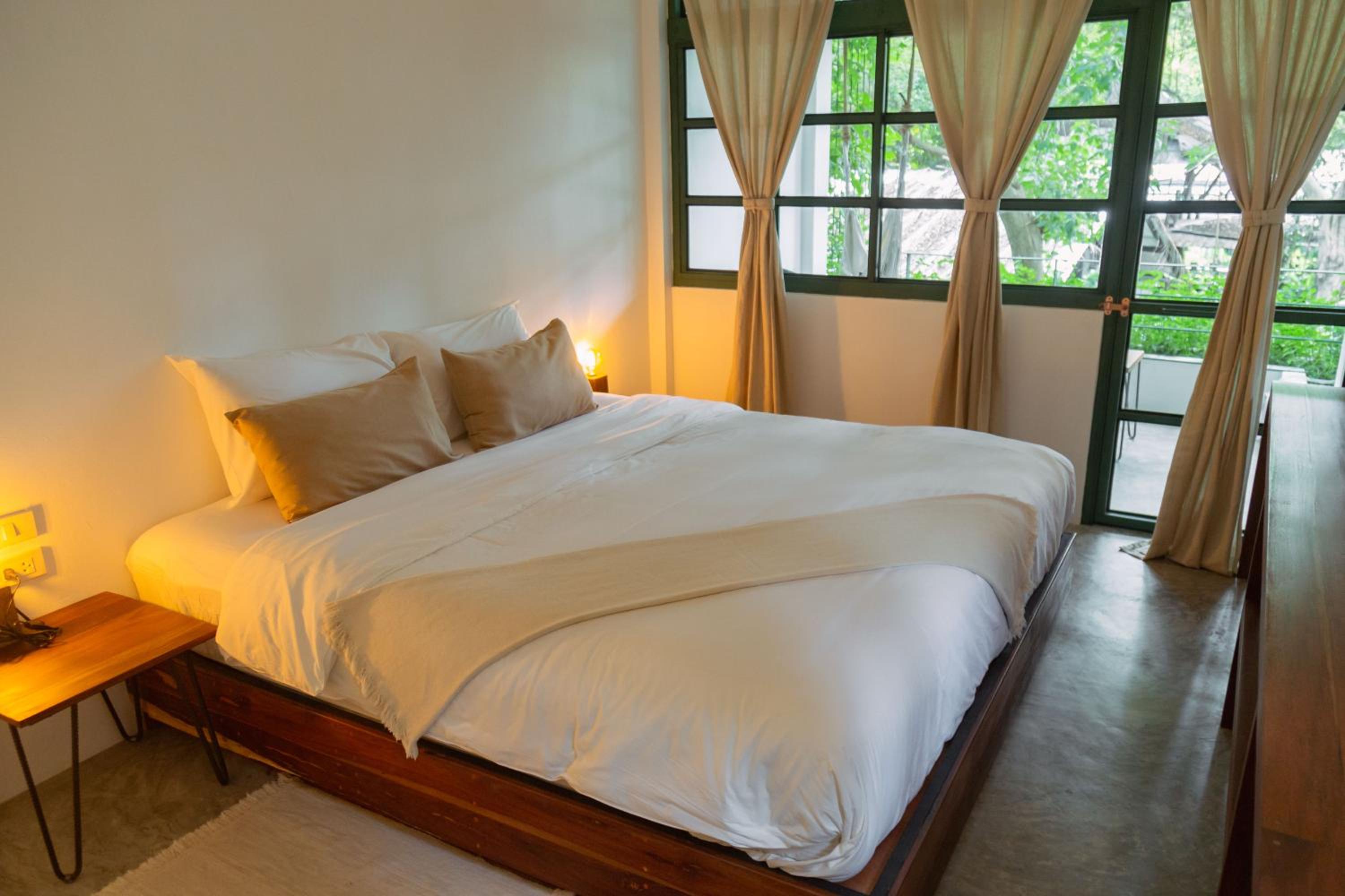 Deluxe Double or Twin Room with Balcony - Photo 17