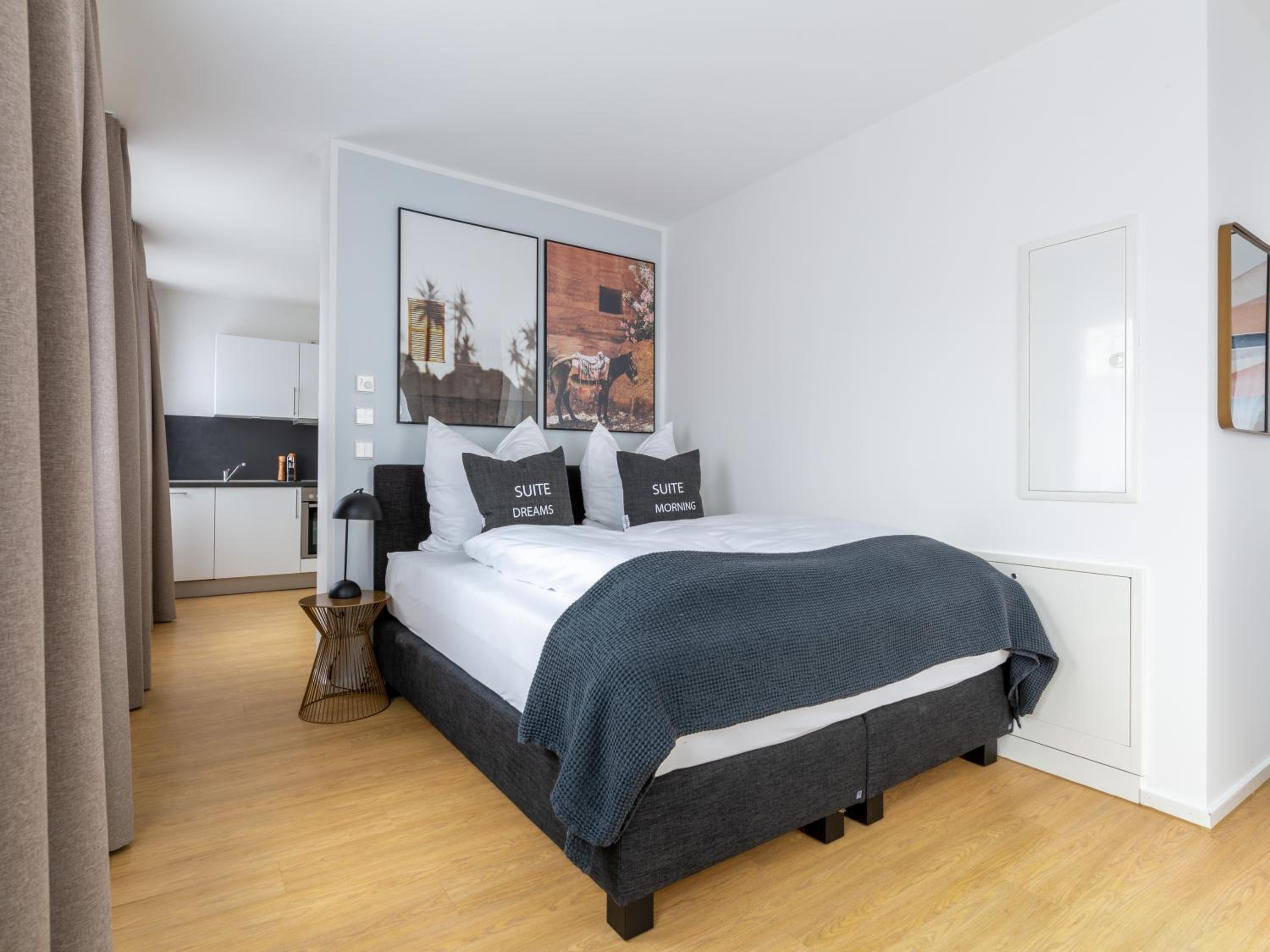 One-Bedroom Suite with Balcony