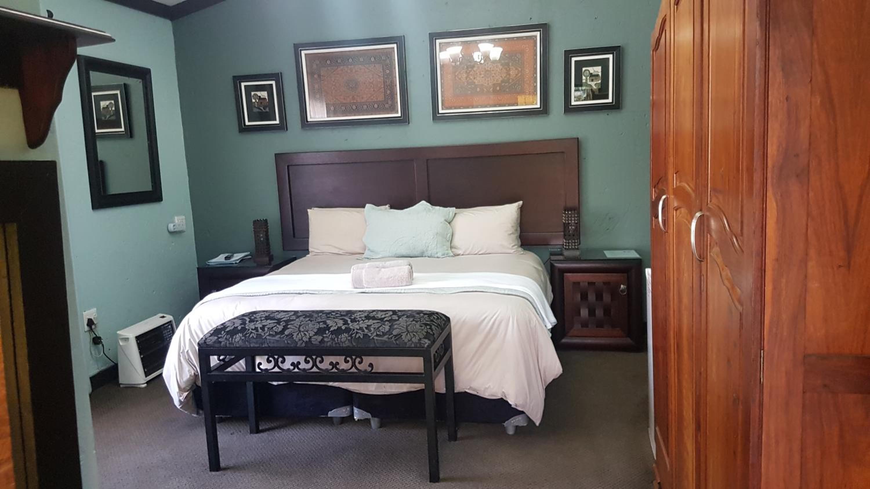 Standard Twin Room photo 1