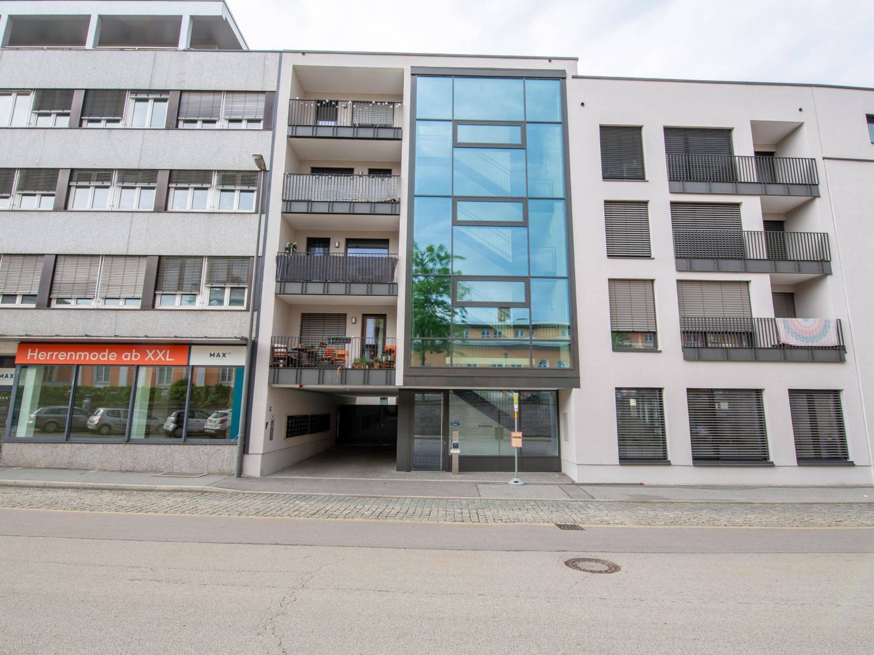 Suite - Photo 12