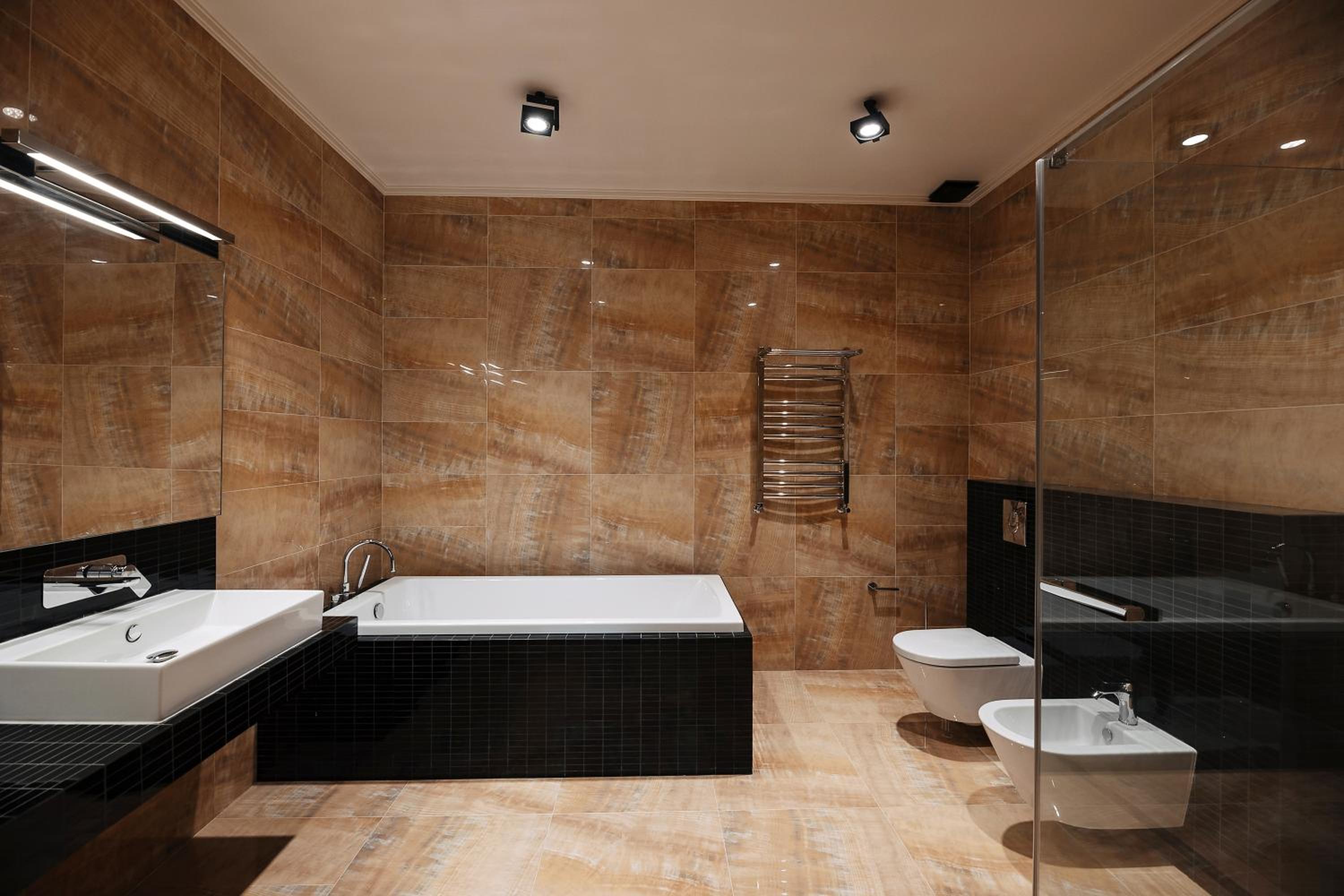King Suite with Balcony photo 2