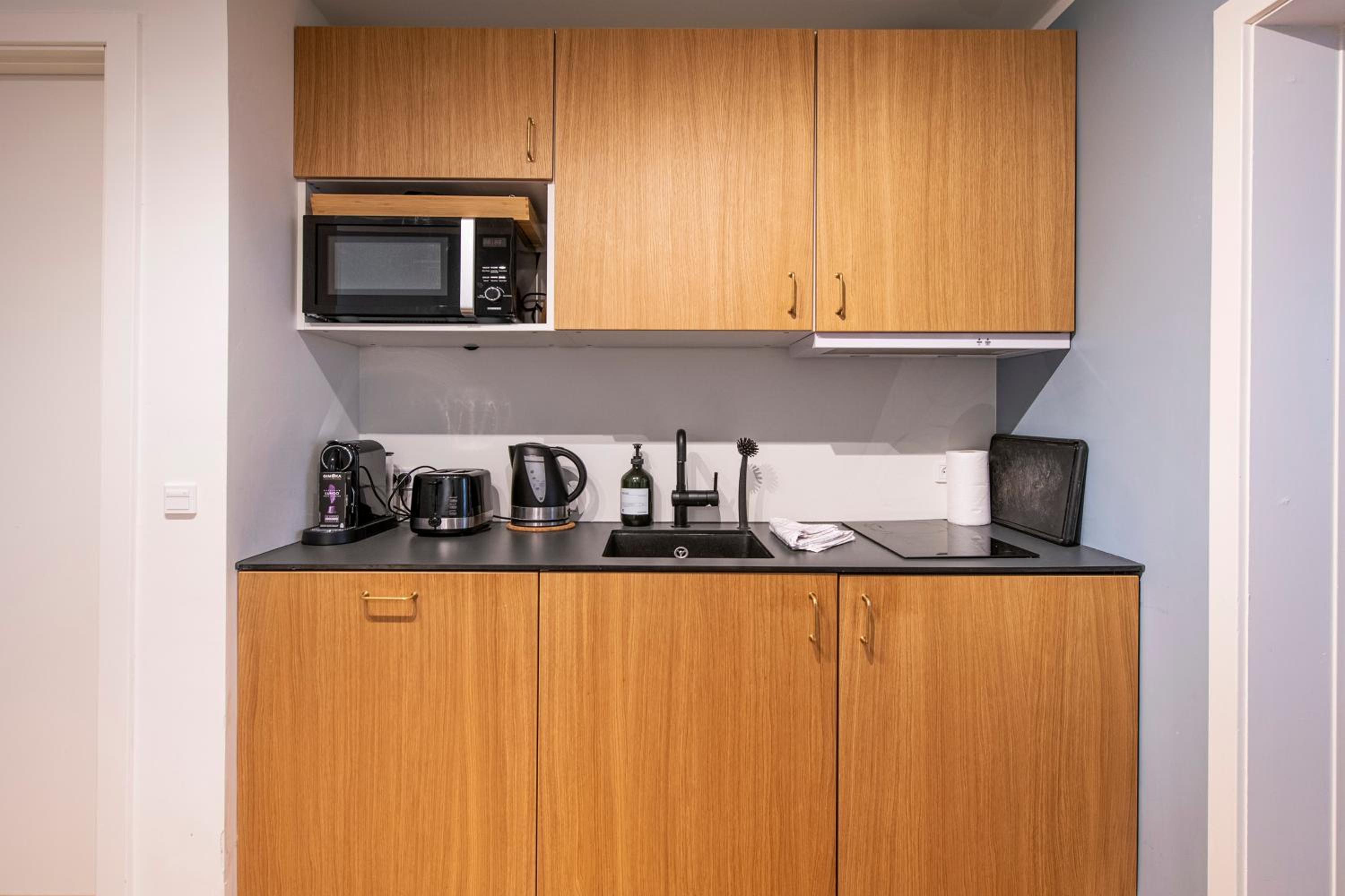One-Bedroom Apartment - Photo 20