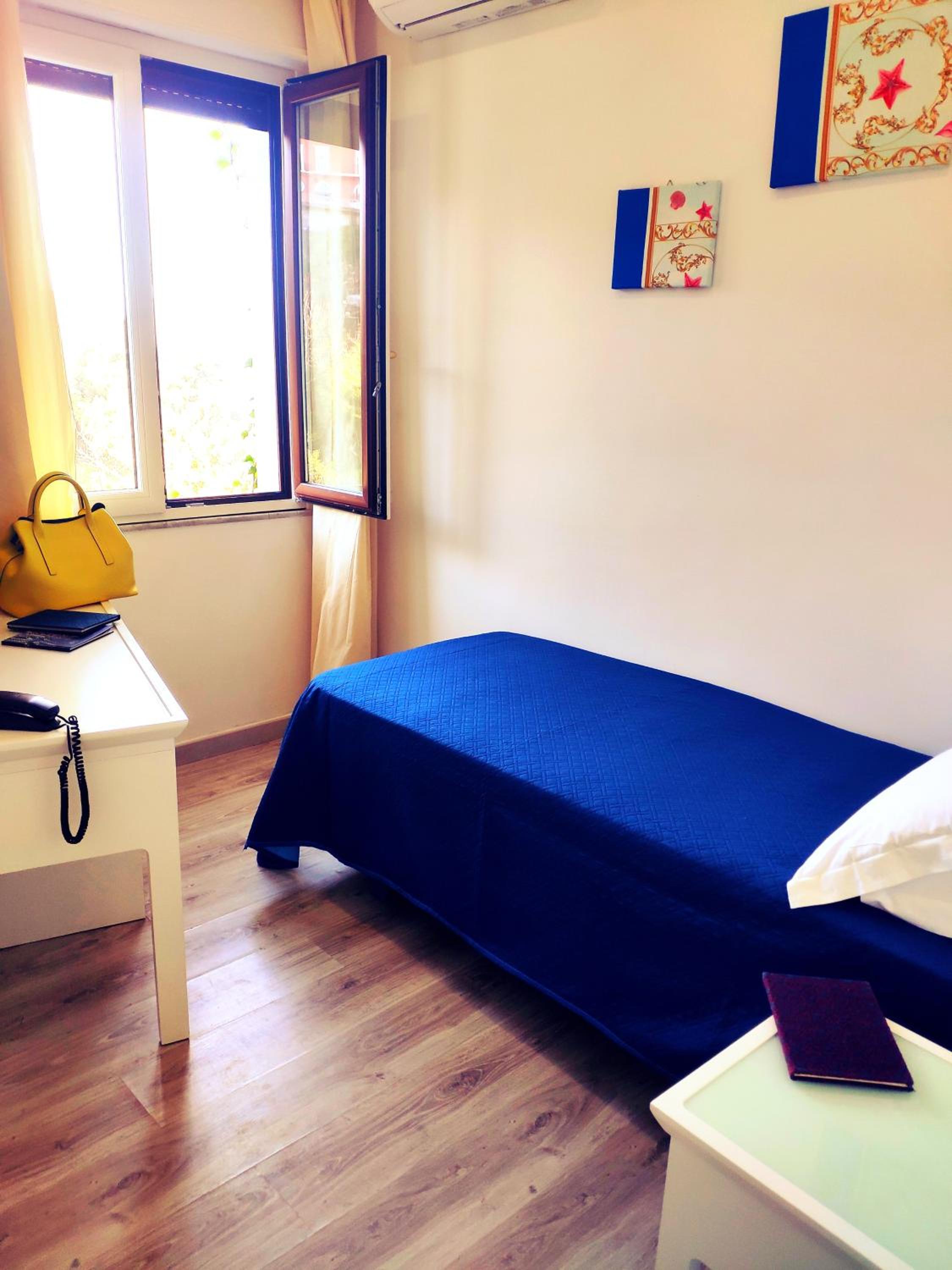 Economy Single Room photo 1