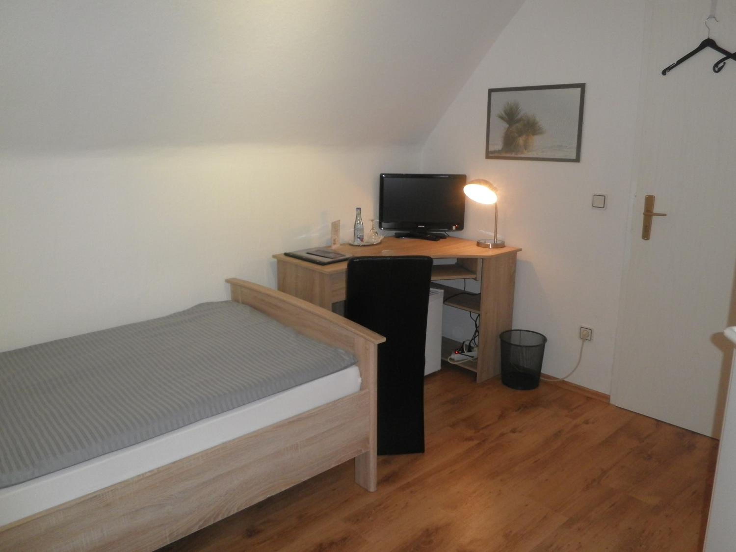 Standard Single Room photo 2