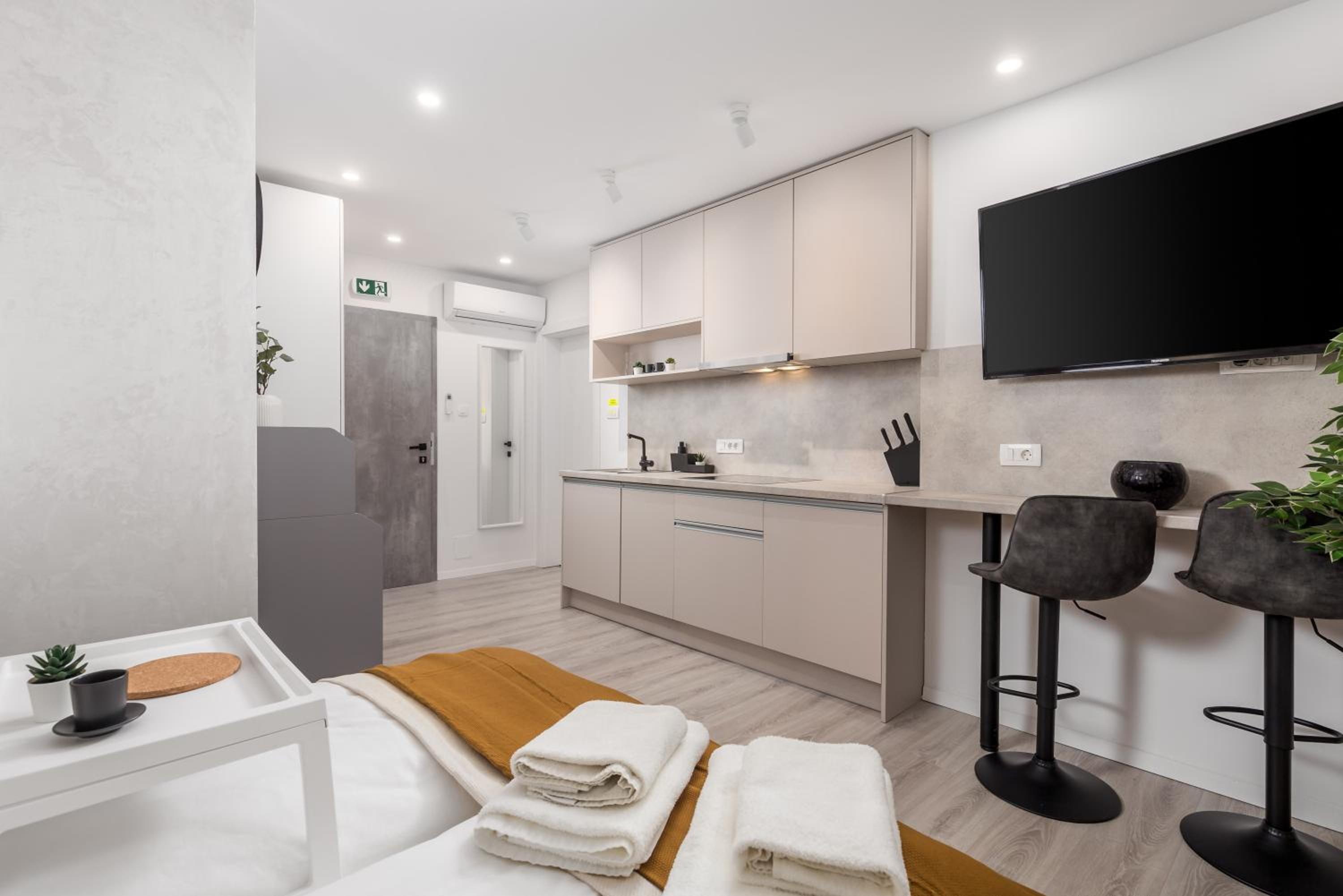 Superior Double Room - Photo 4