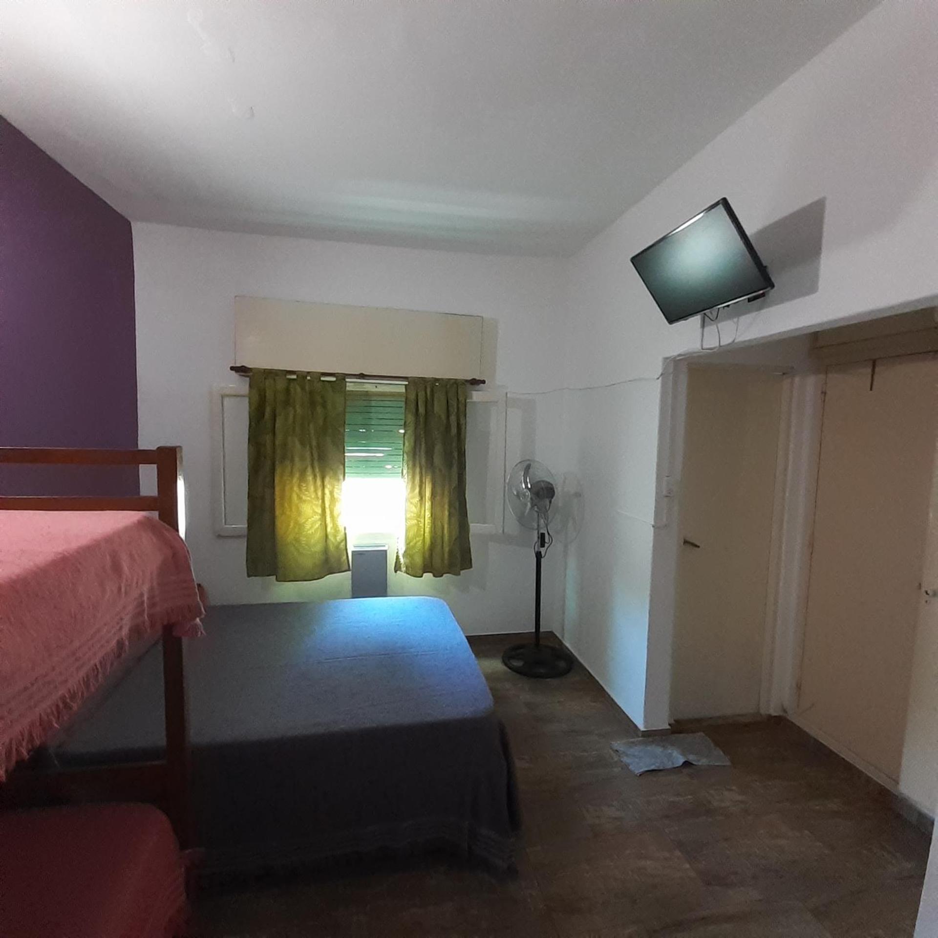 Quadruple Room with Private Bathroom photo 2