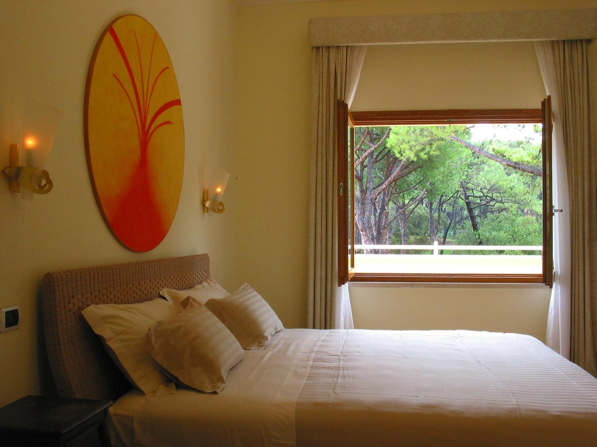 Classic Double or Twin Room with Garden View - Photo 5