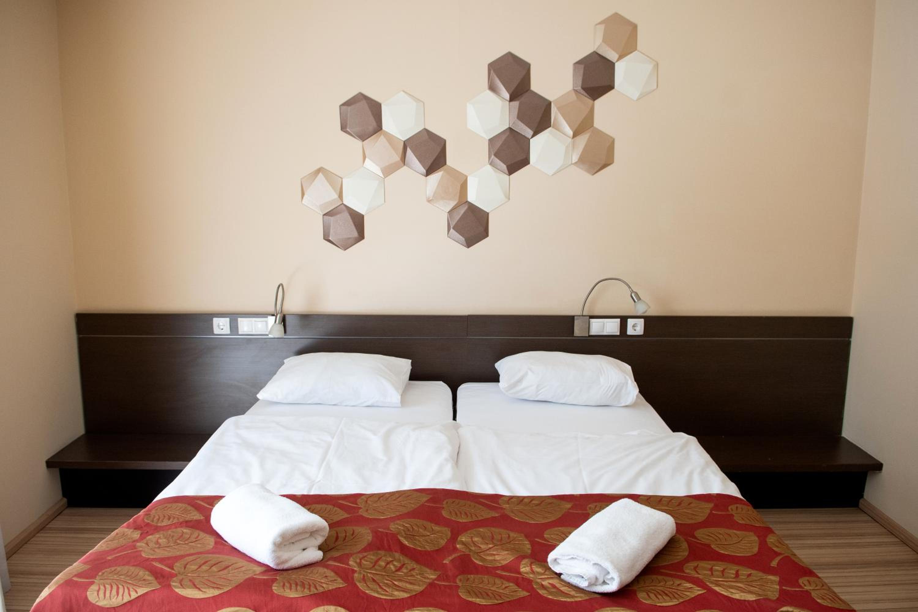 Double Room - Photo 1