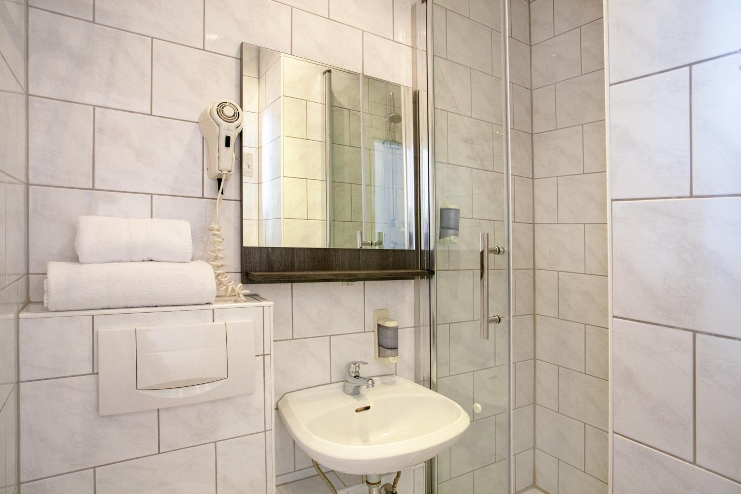 Standard Single Room photo 2