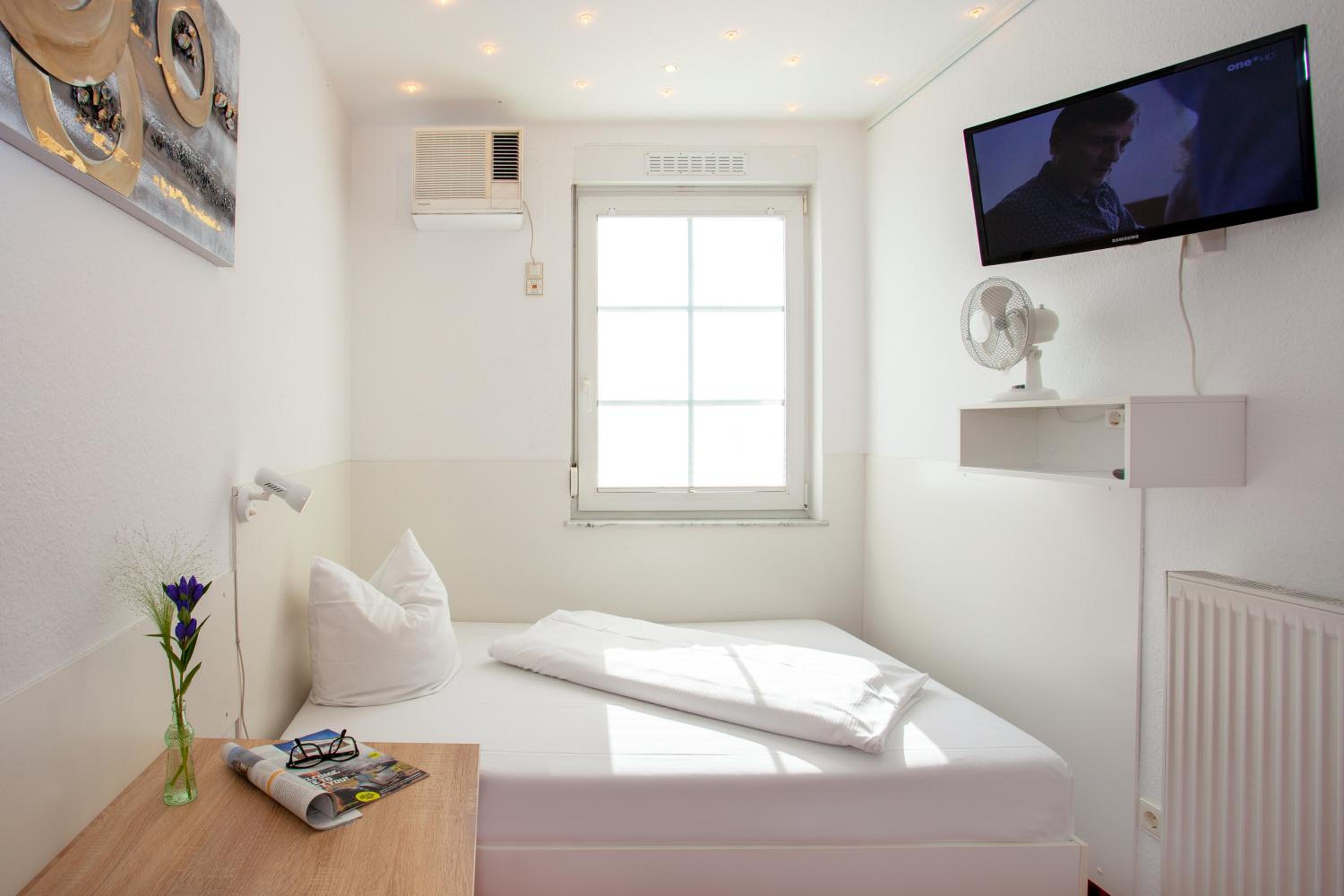 Standard Single Room photo 3