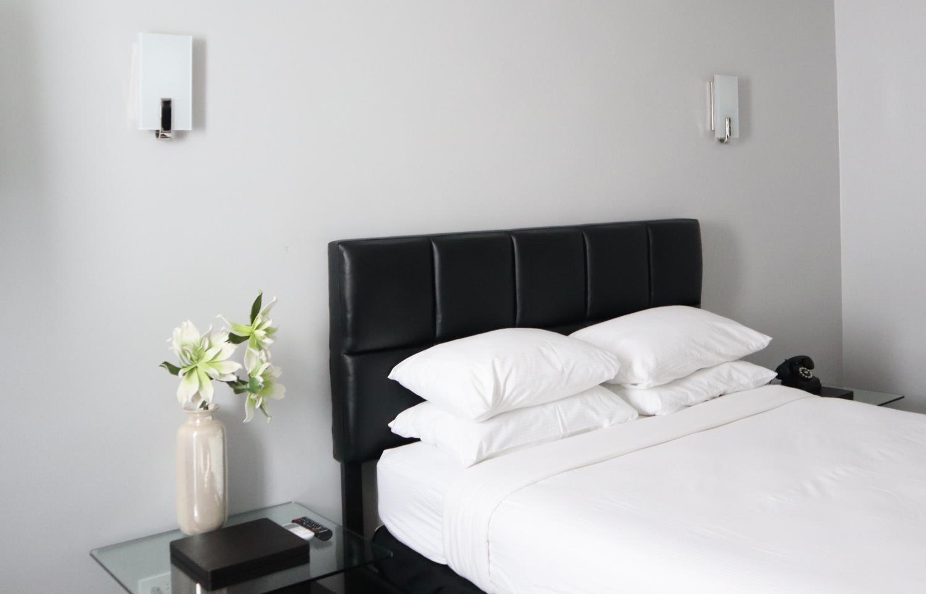 Deluxe Queen Bed Room