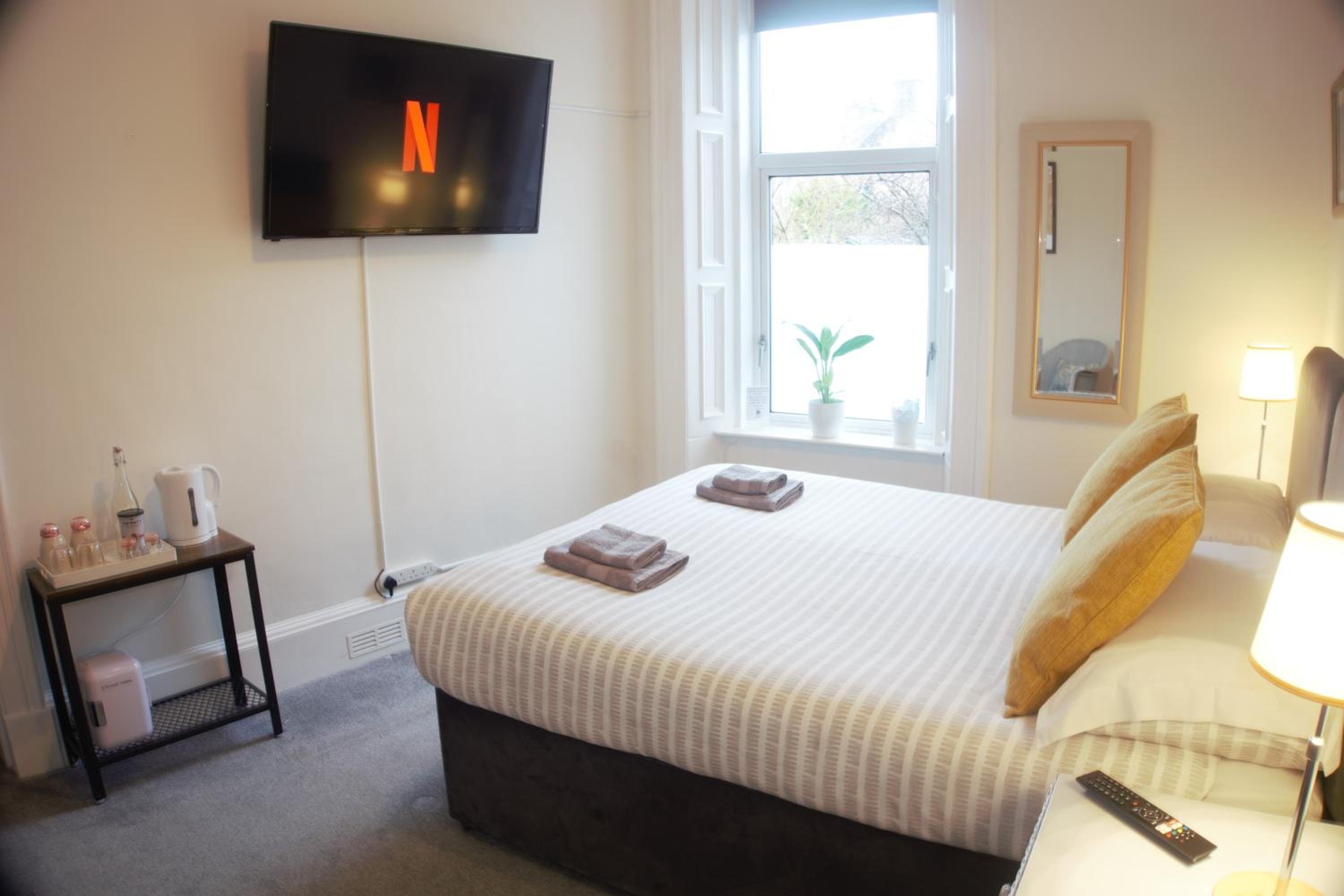Superior Double or Twin Room - Photo 1