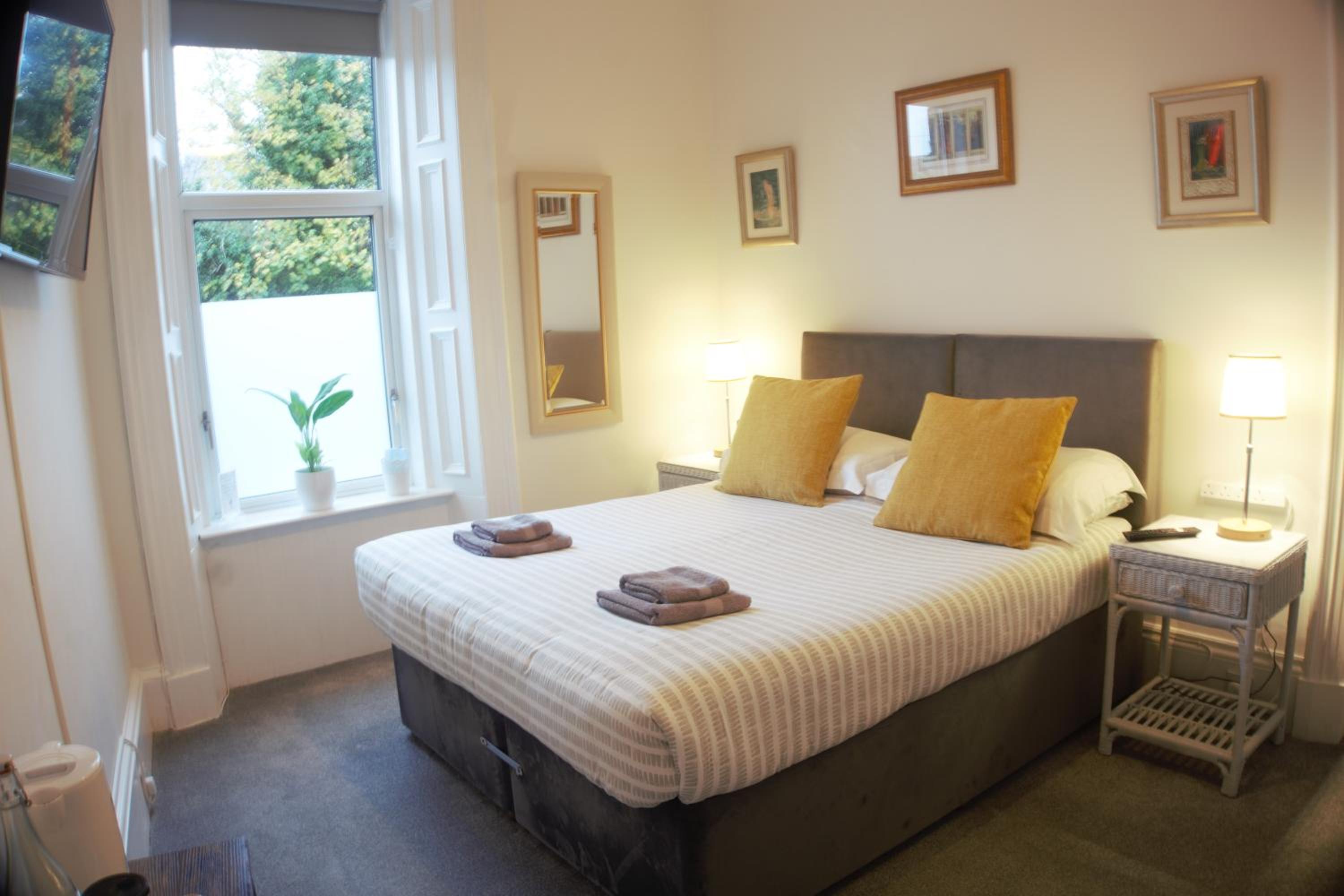 Superior Double or Twin Room - Photo 4