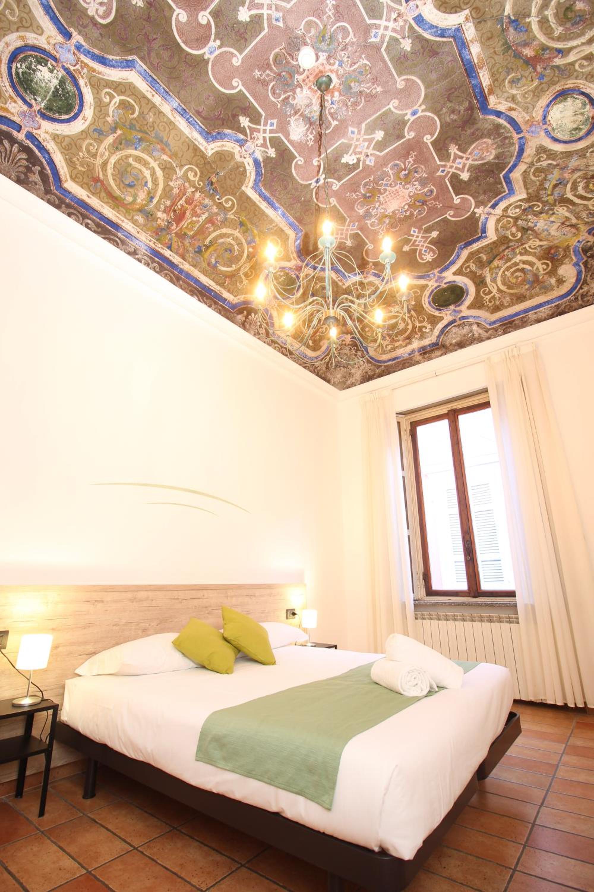 Superior Double or Twin Room - Photo 19