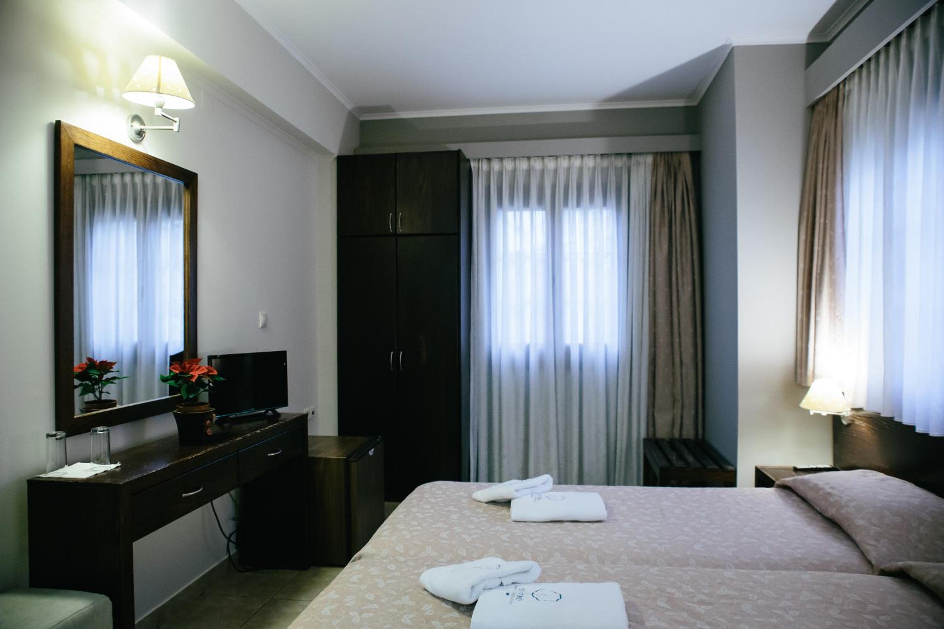 Economy Double or Twin Room - Photo 8