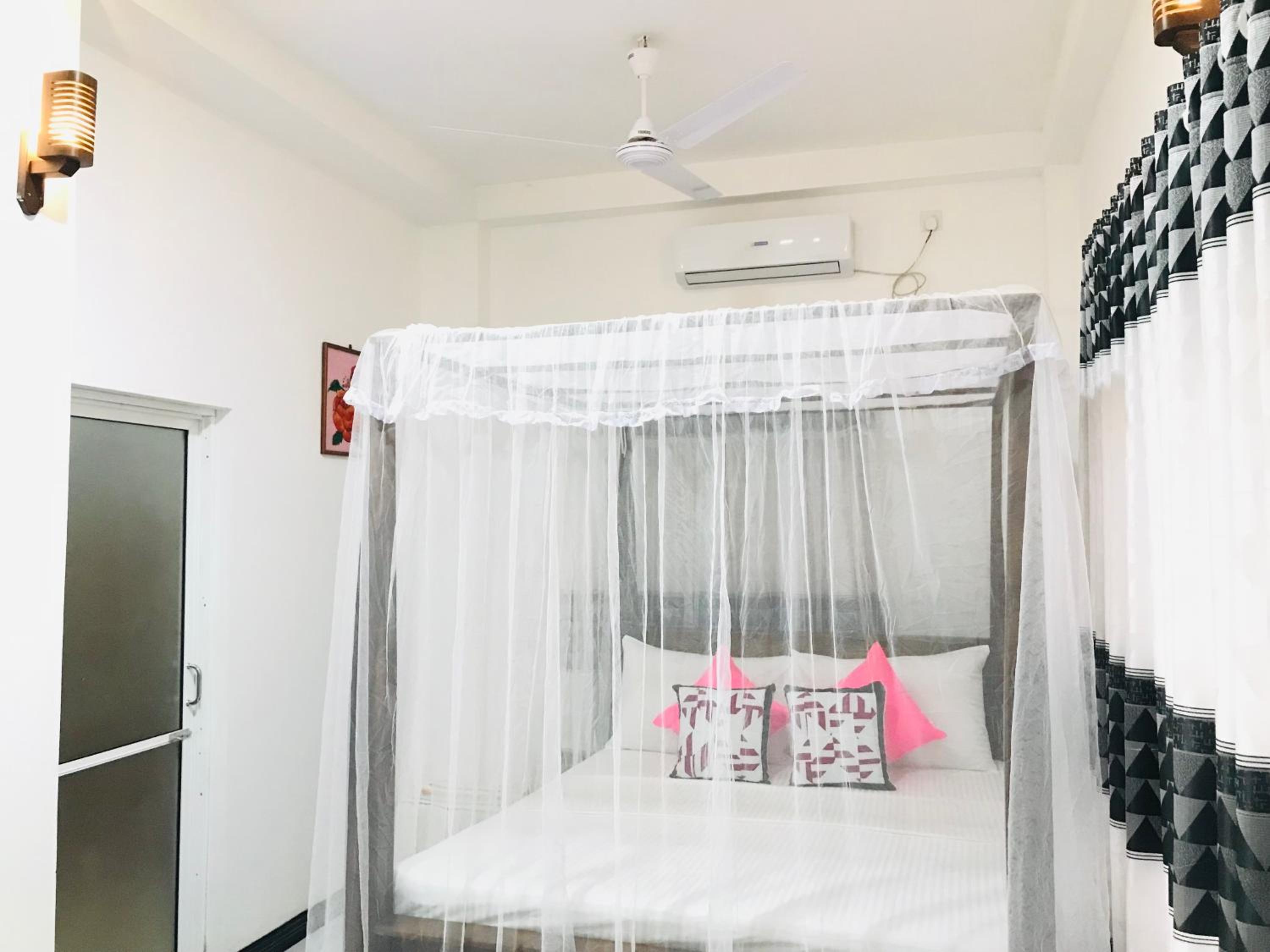 King Room with Garden View photo 3