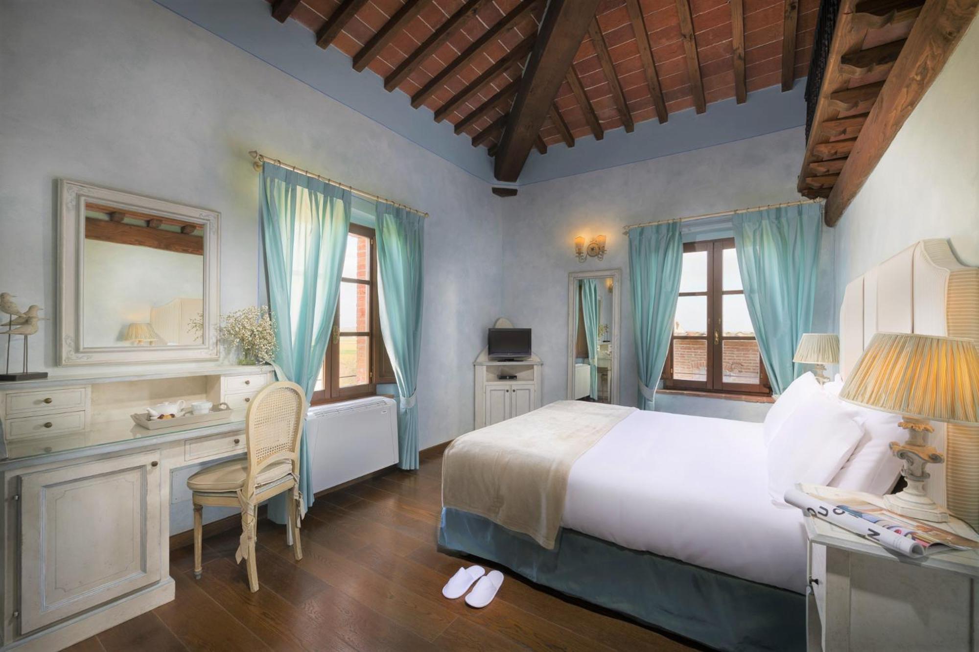Superior Double or Twin Room photo 1