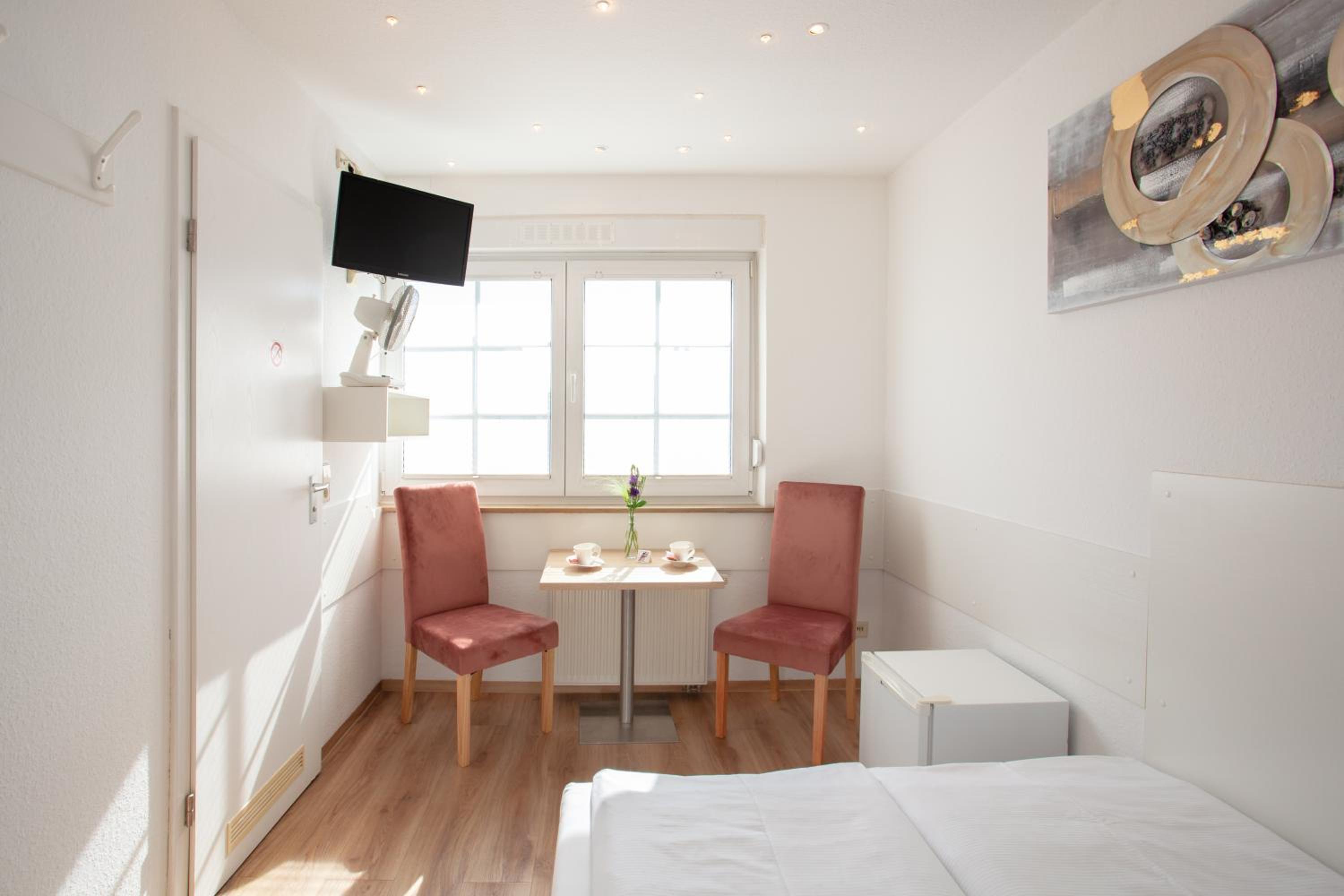 Micro Double Room photo 2