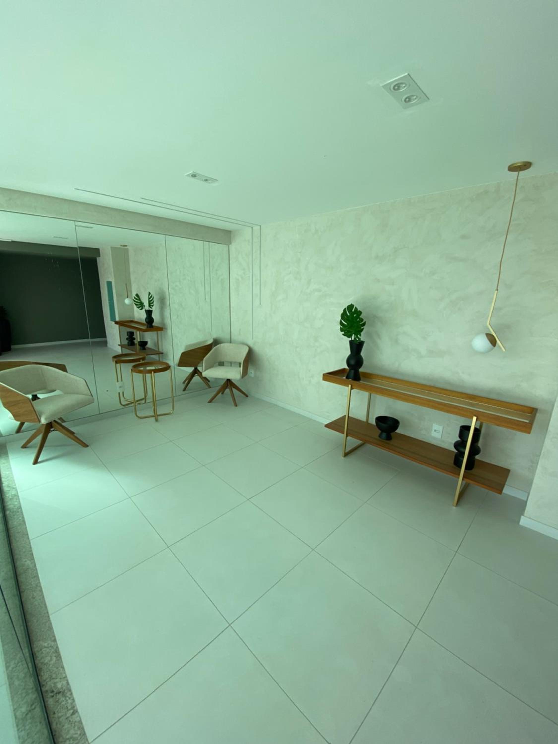 One-Bedroom Apartment - Photo 5