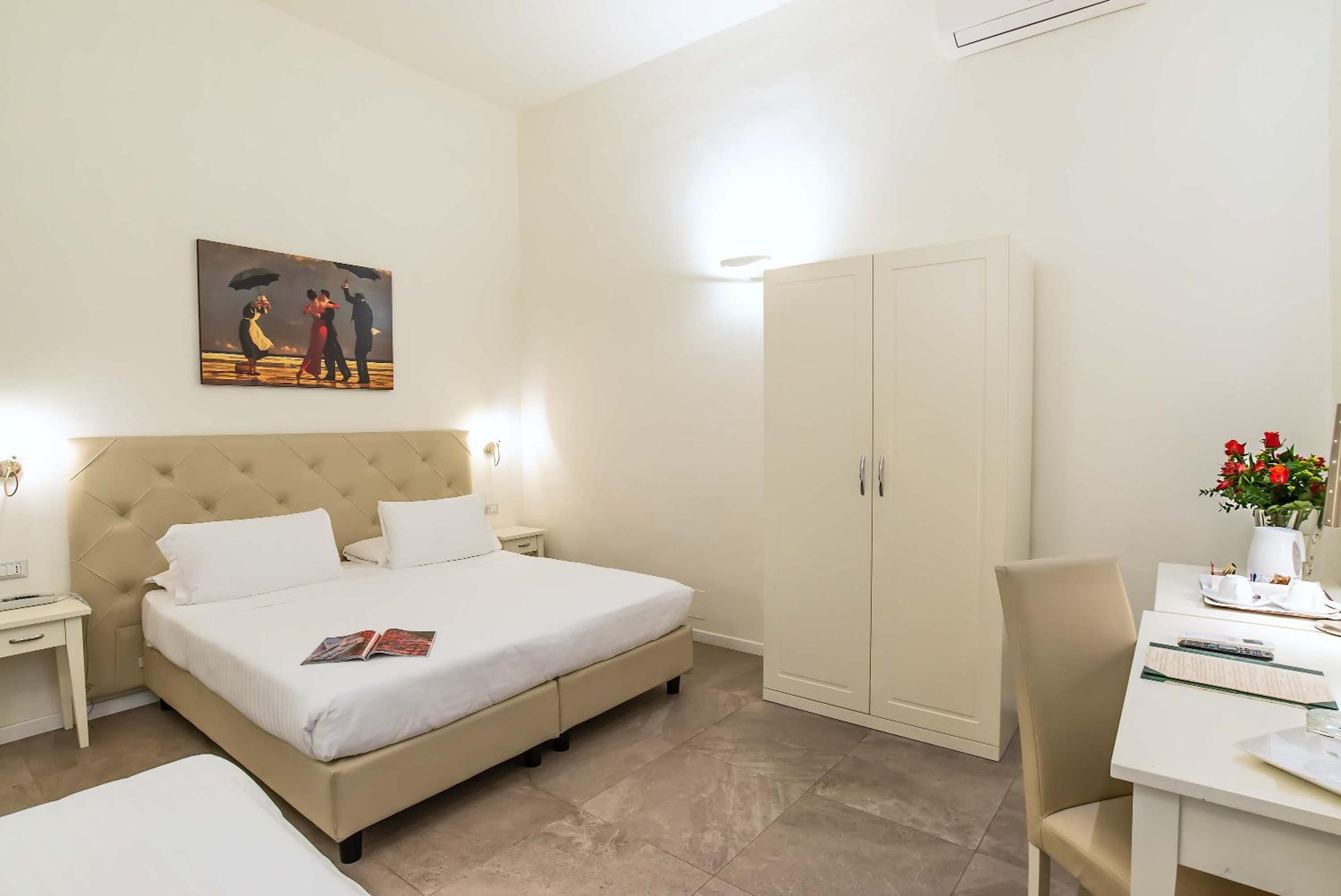 Triple Room - Photo 5