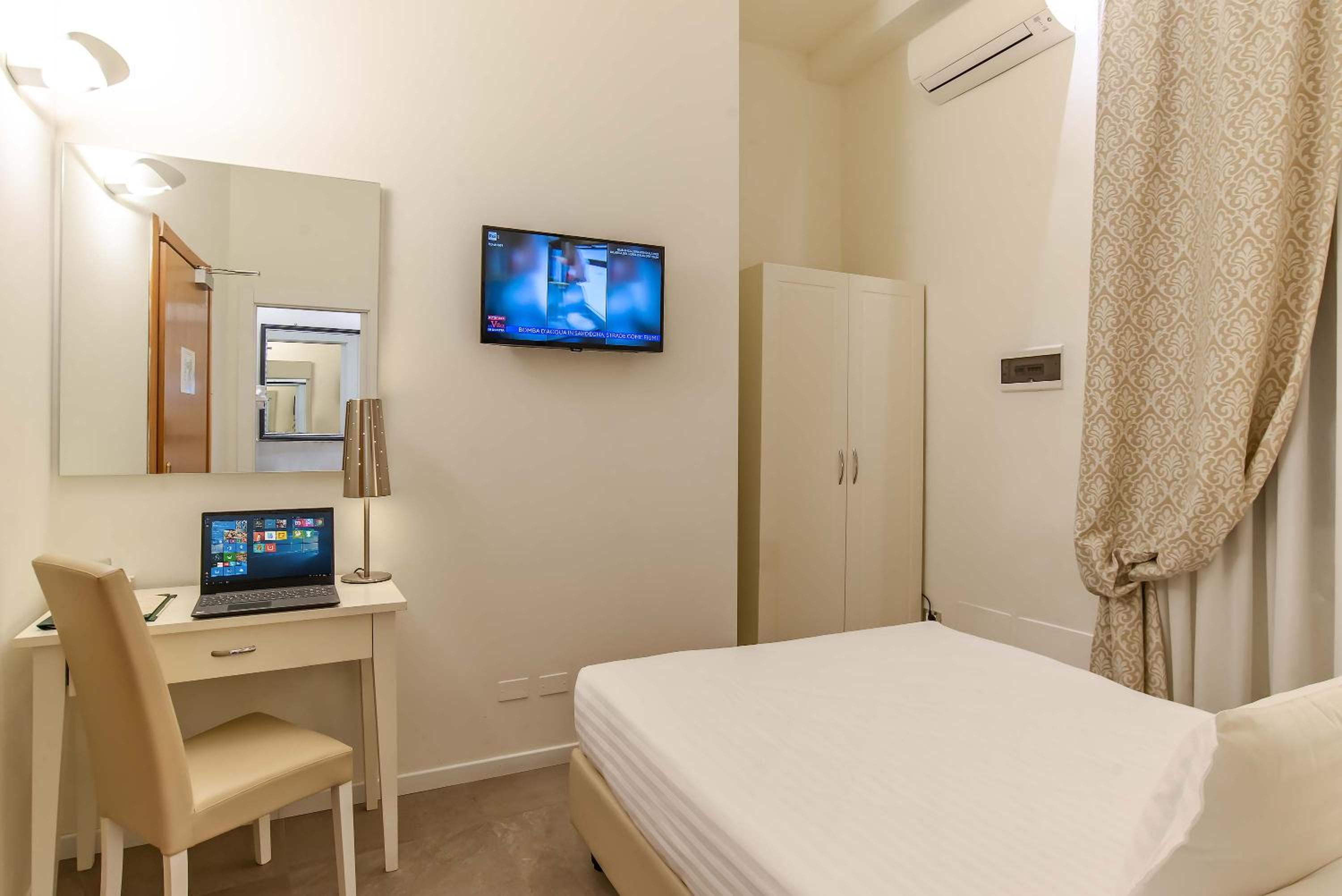 Double or Twin Room (1 Adult) photo 1