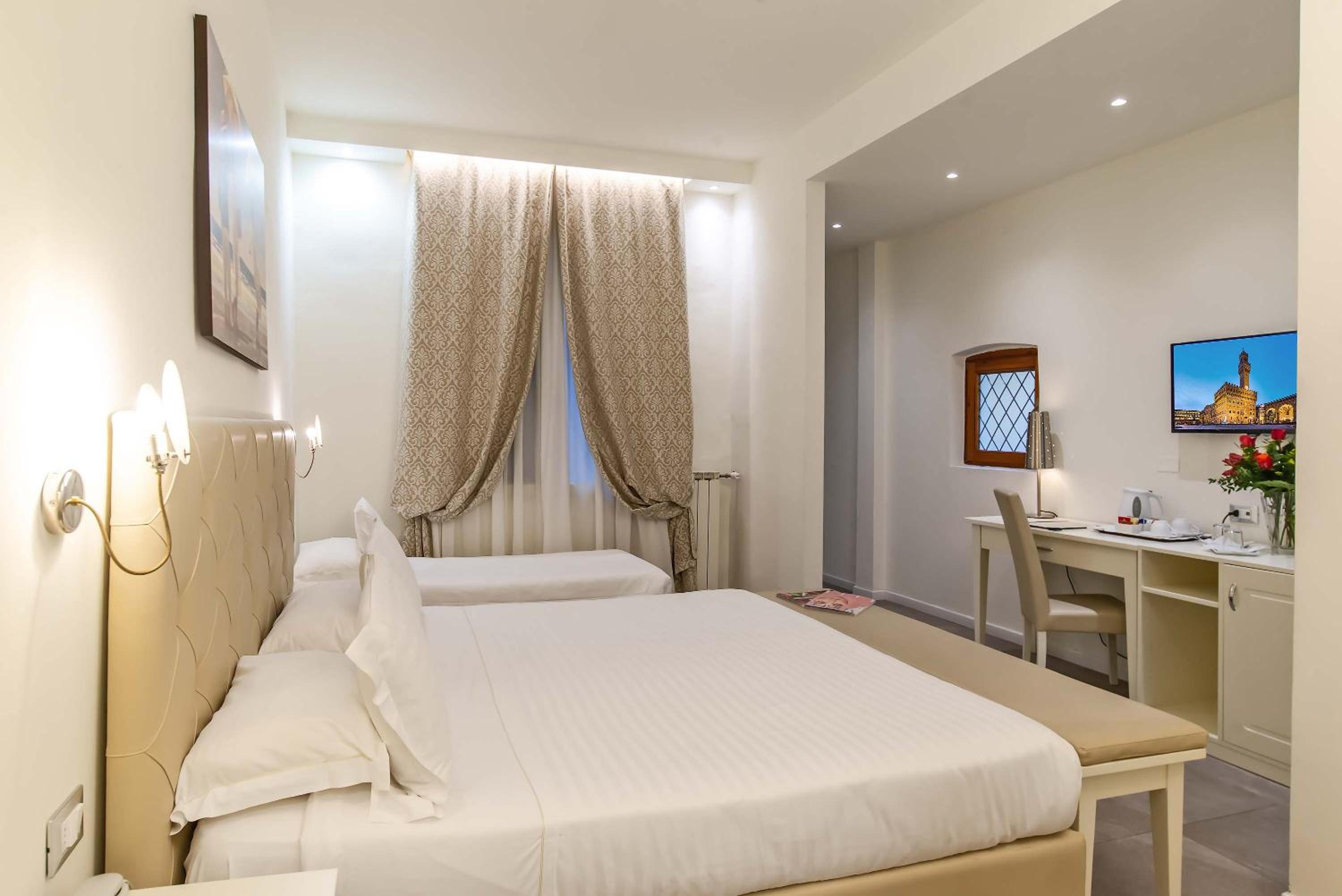 Triple Room - Photo 1