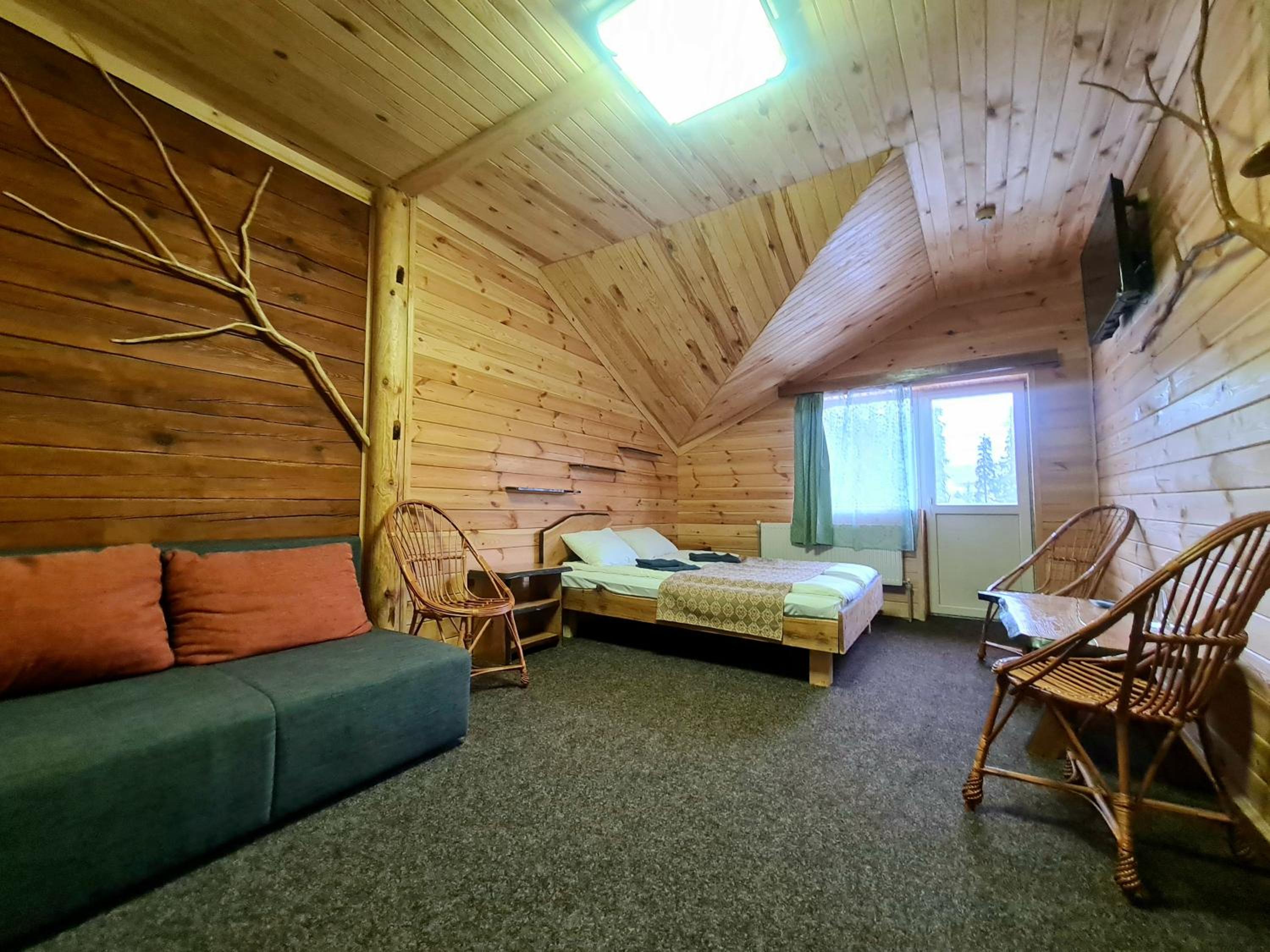 Family Room with Balcony photo 2
