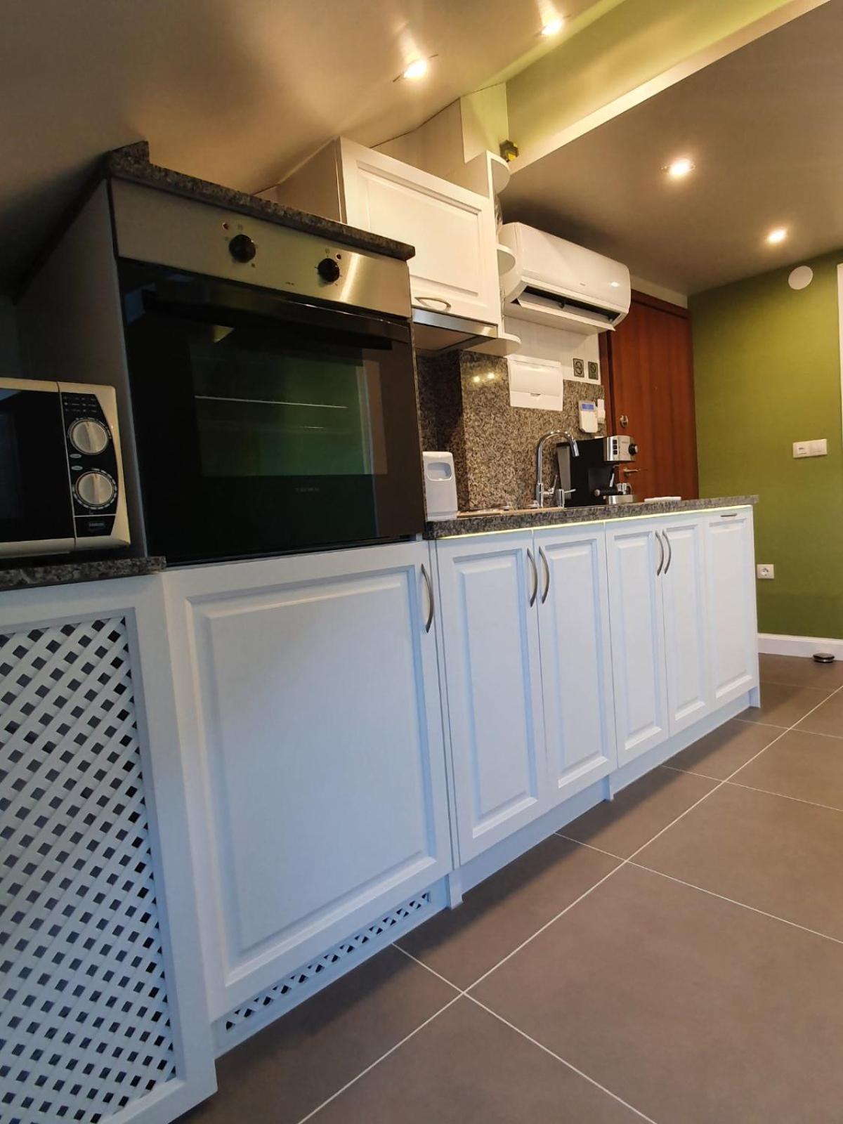 One-Bedroom Apartment - Photo 15