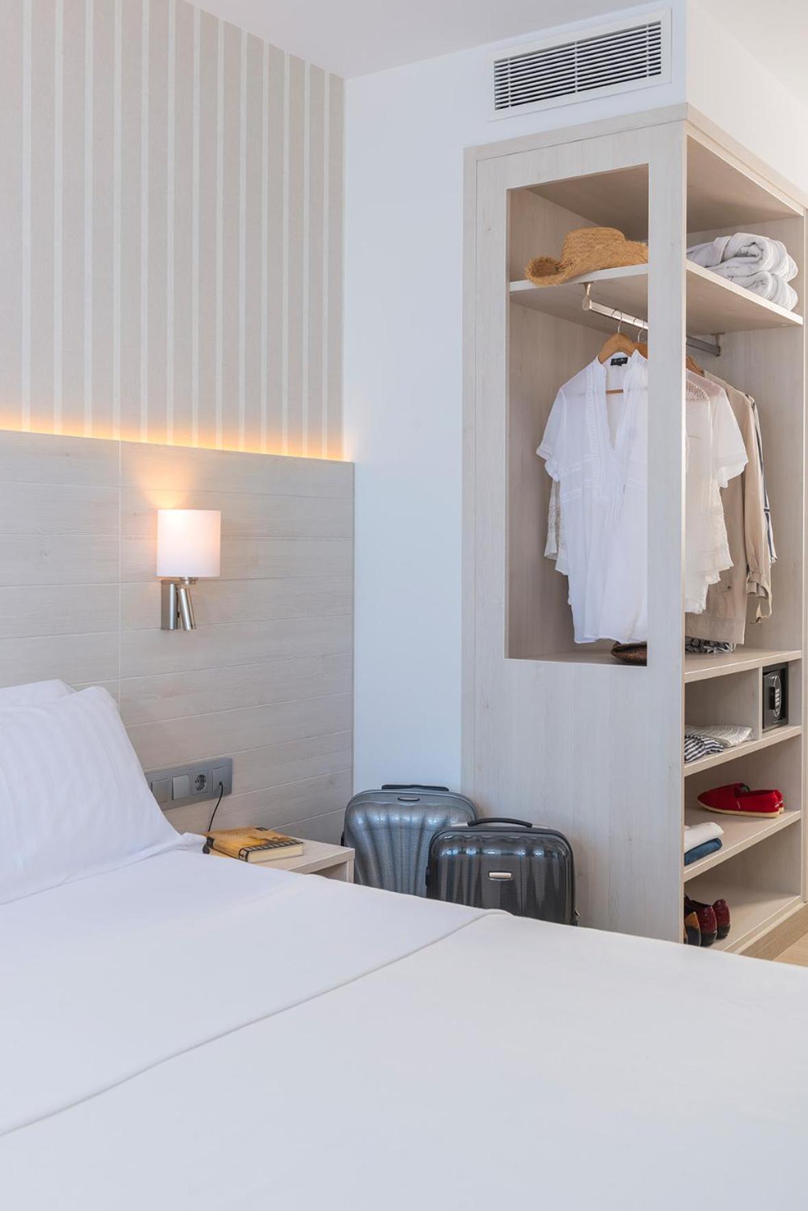Twin Room - Photo 6
