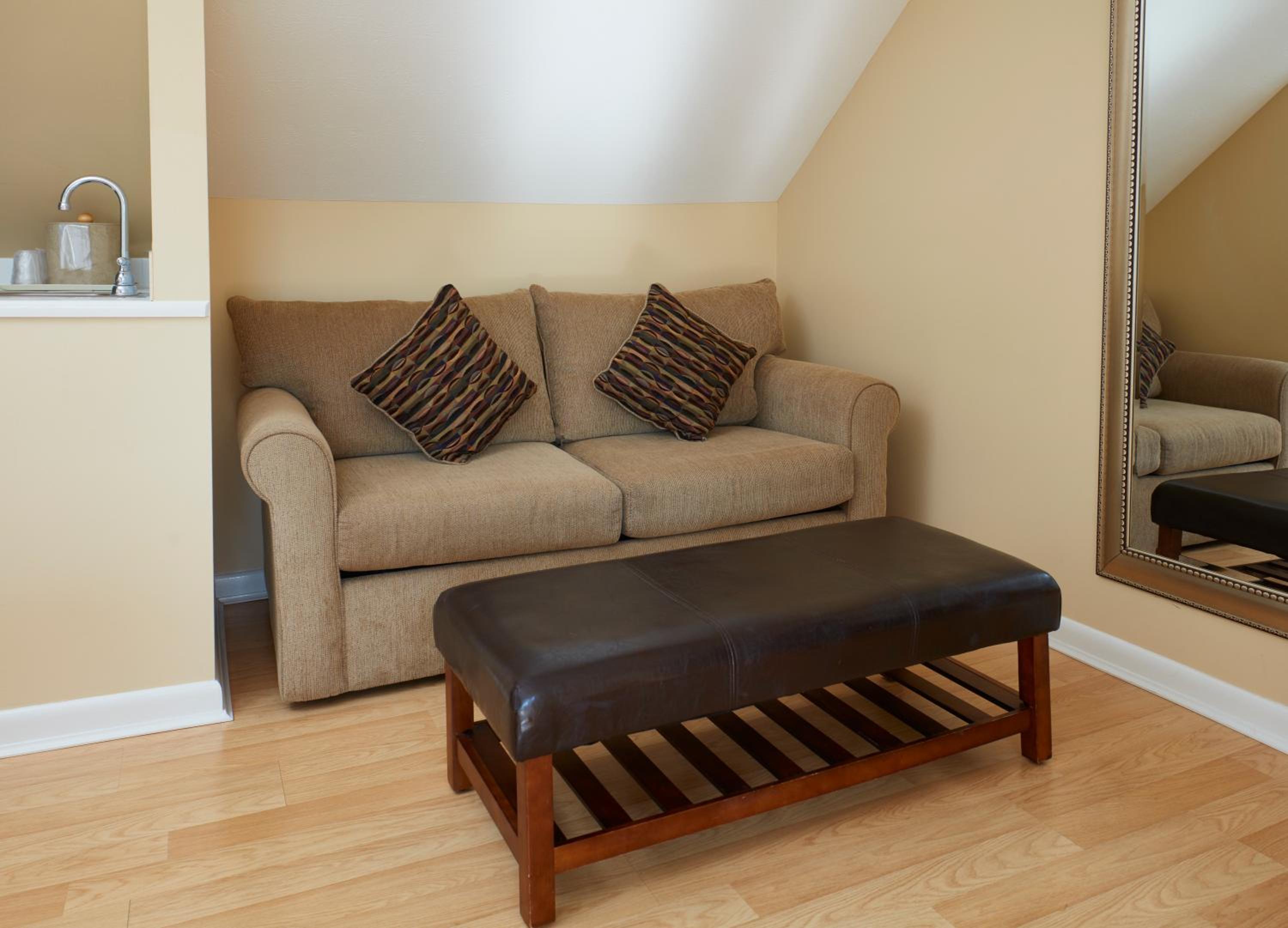 Studio with Sofa Bed