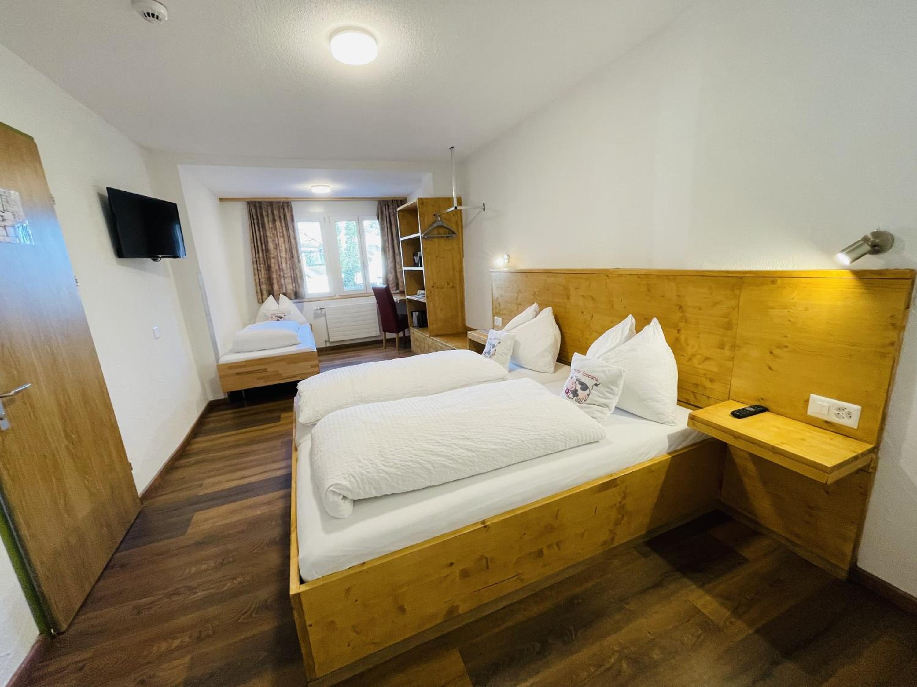 Basic Triple Room - Photo 1