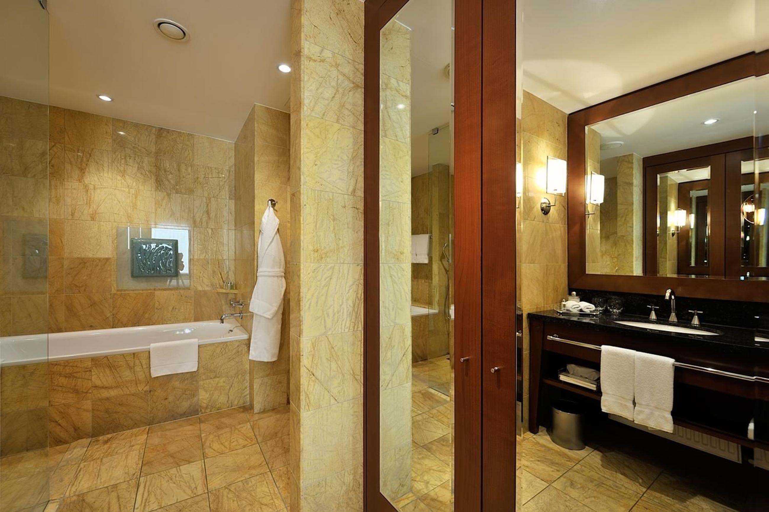 Deluxe Twin Room - Photo 3