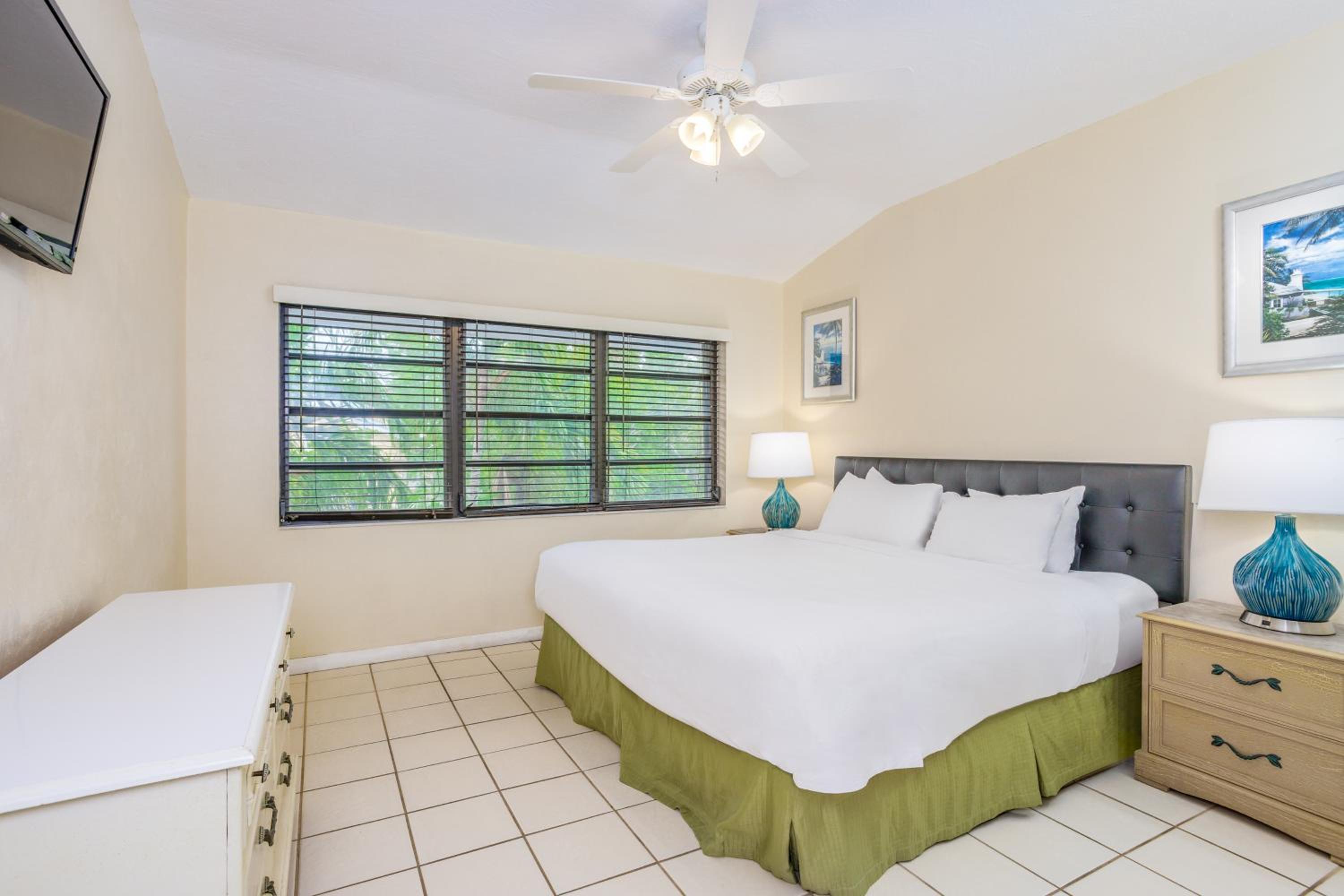 Two-Bedroom Suite photo 3