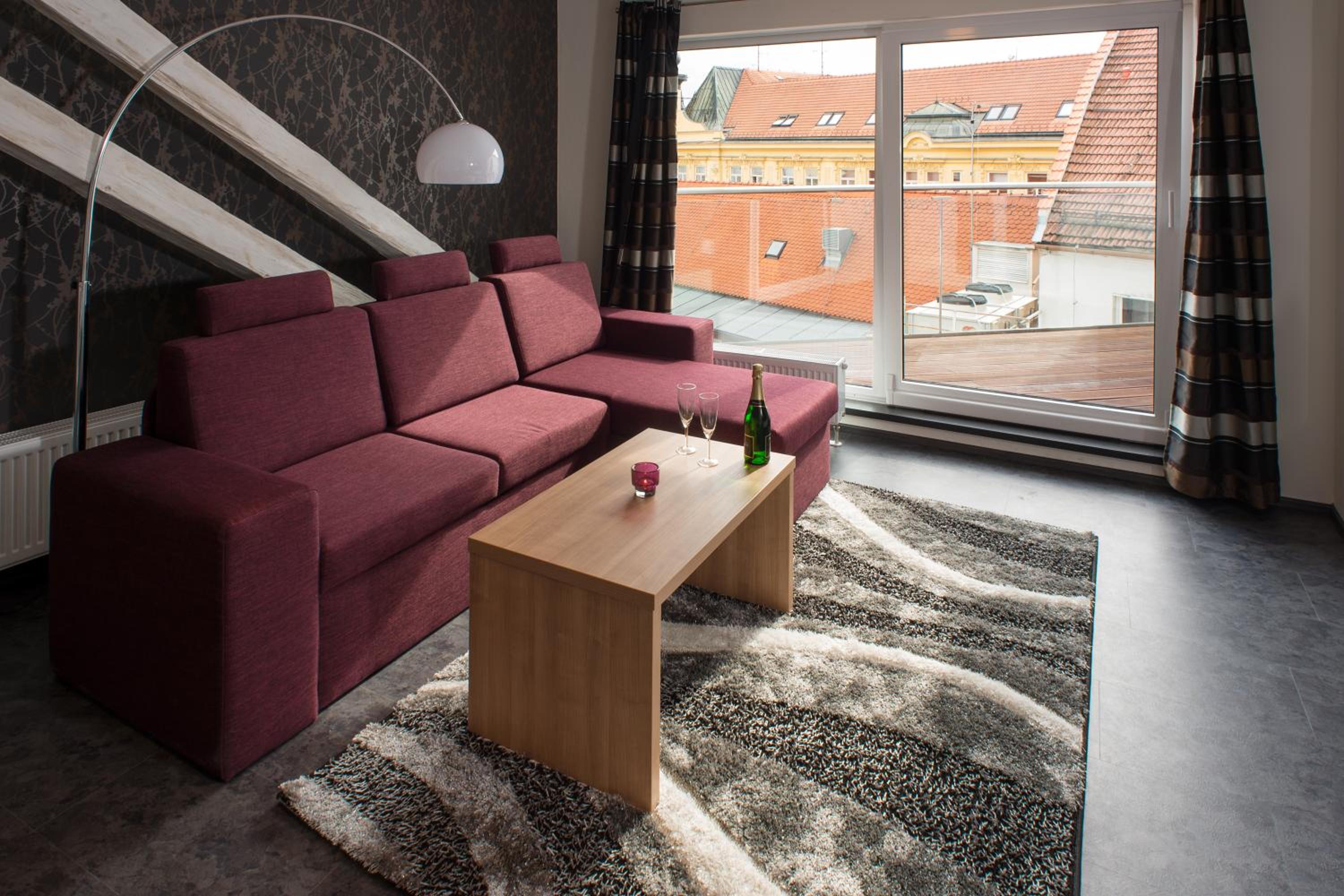 Deluxe Apartment with Hot Tub