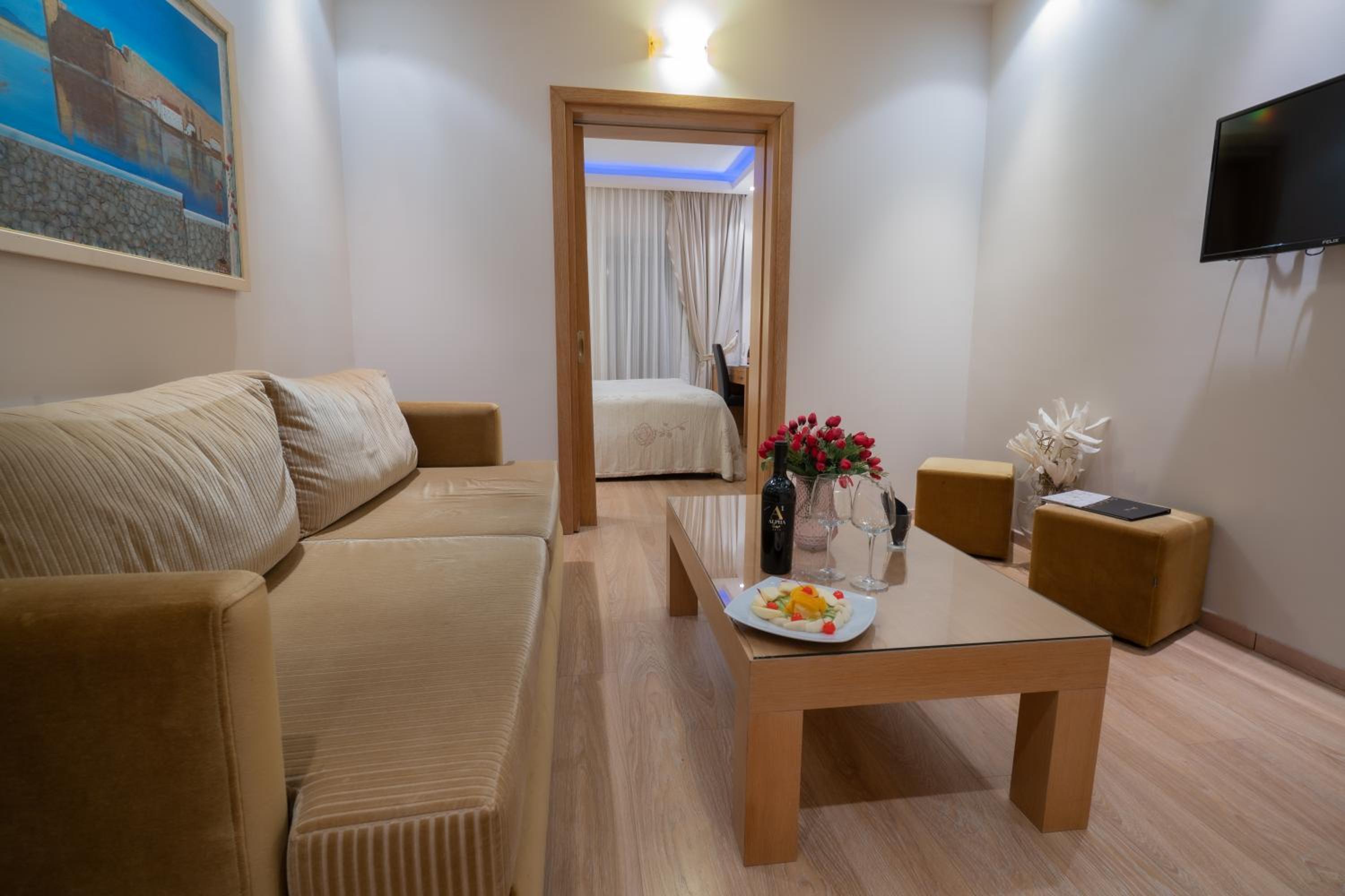 Junior Suite with Mountain View photo 2