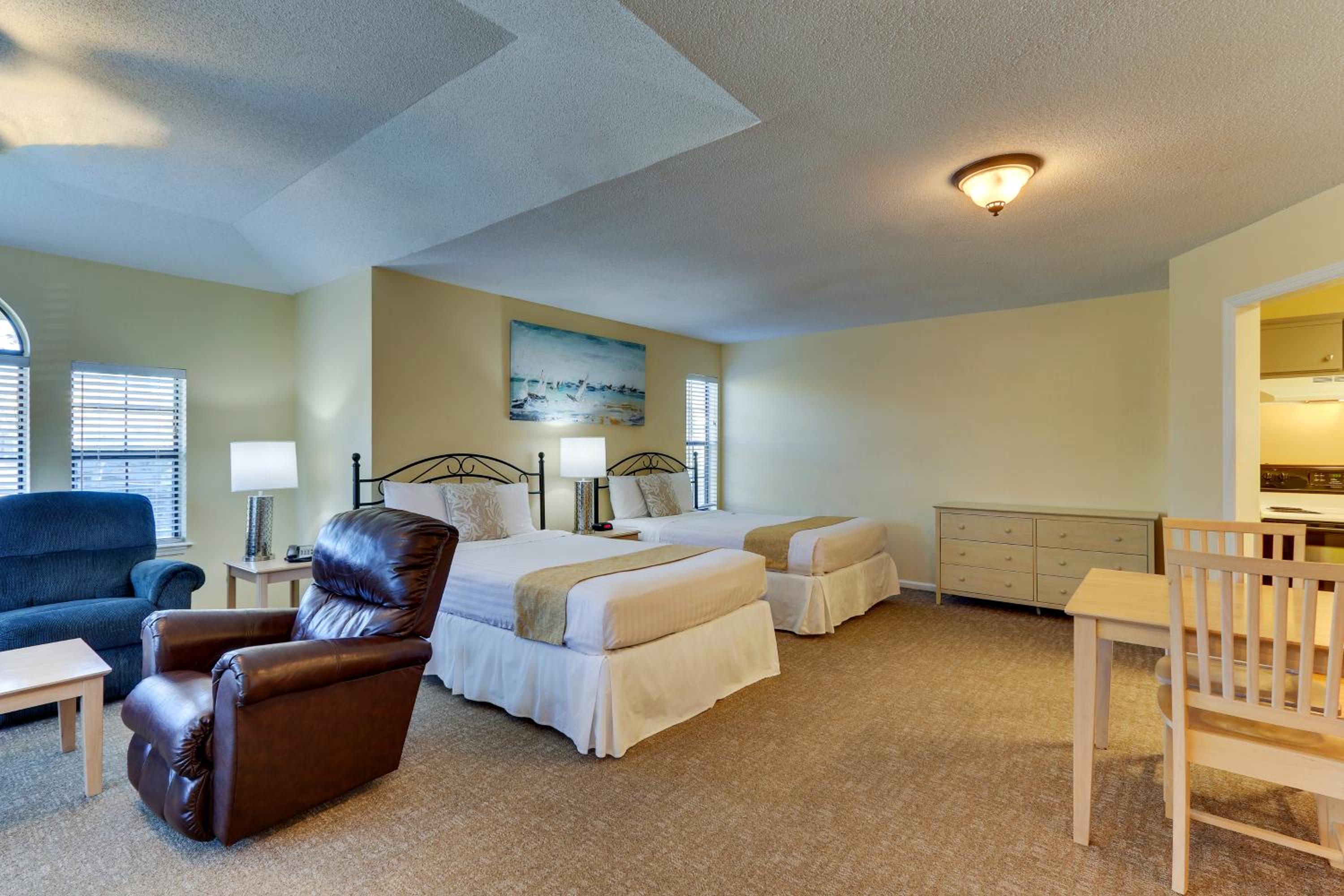 Double Suite with Two Double Beds - Photo 1