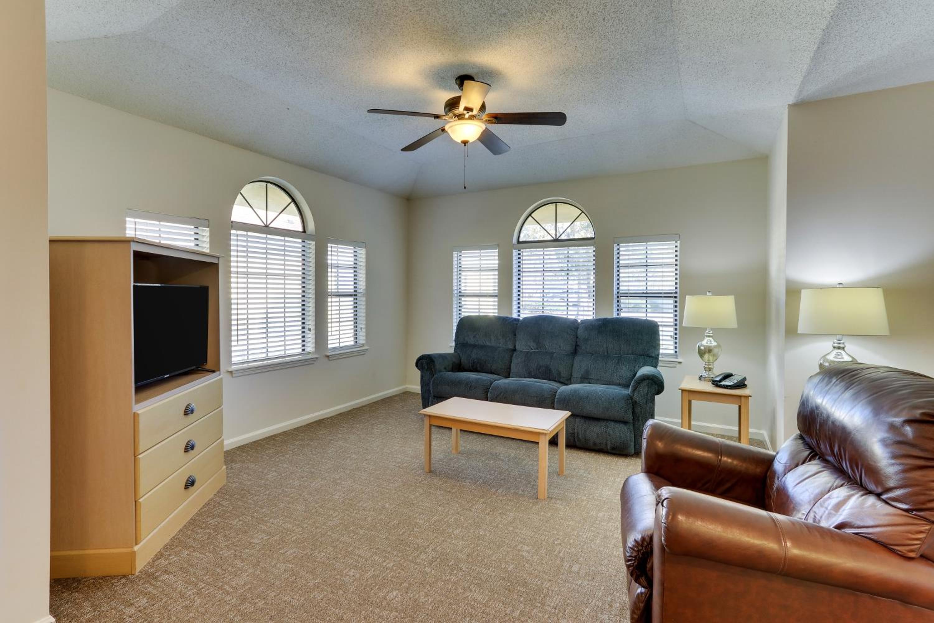 King Suite - Photo 7