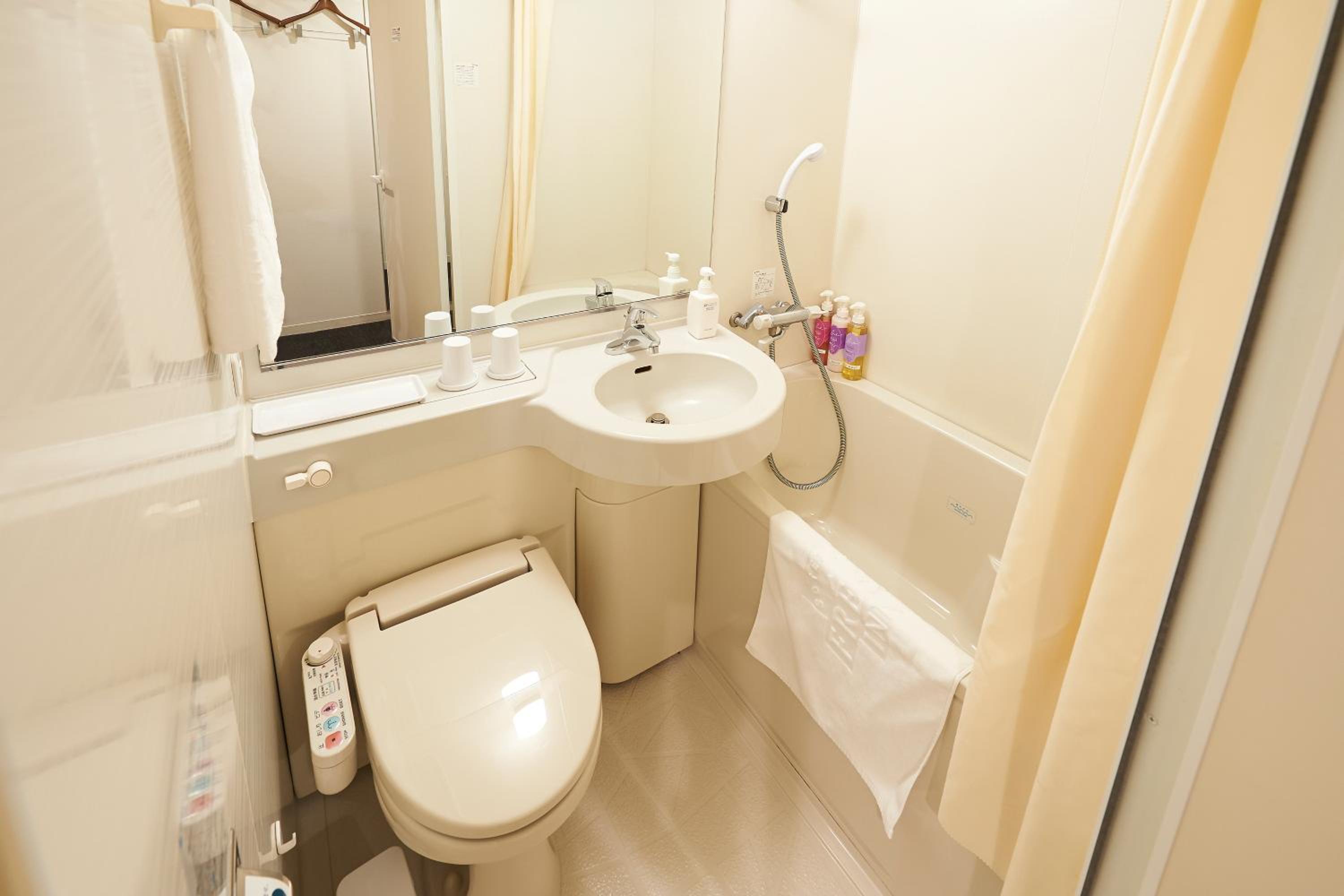 Renewal Double Room - Non-Smoking(1 Adults) photo 3