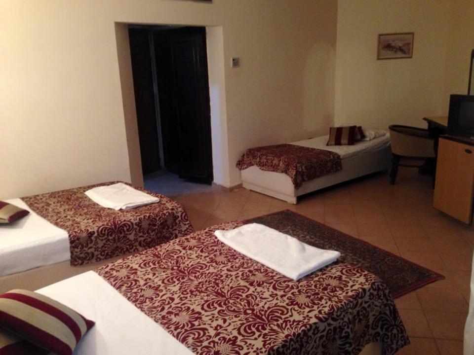 Triple Room With Mountain View