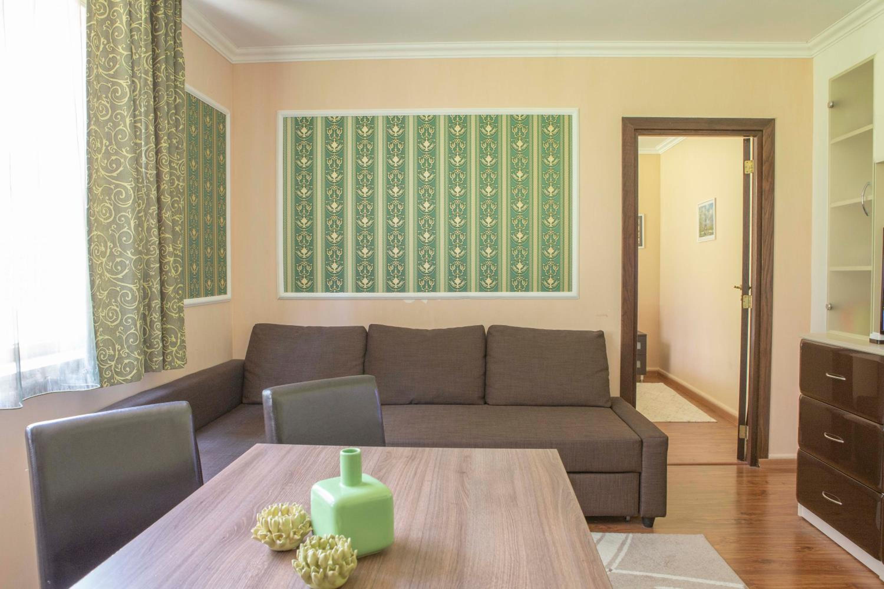 One-Bedroom Apartment photo 2