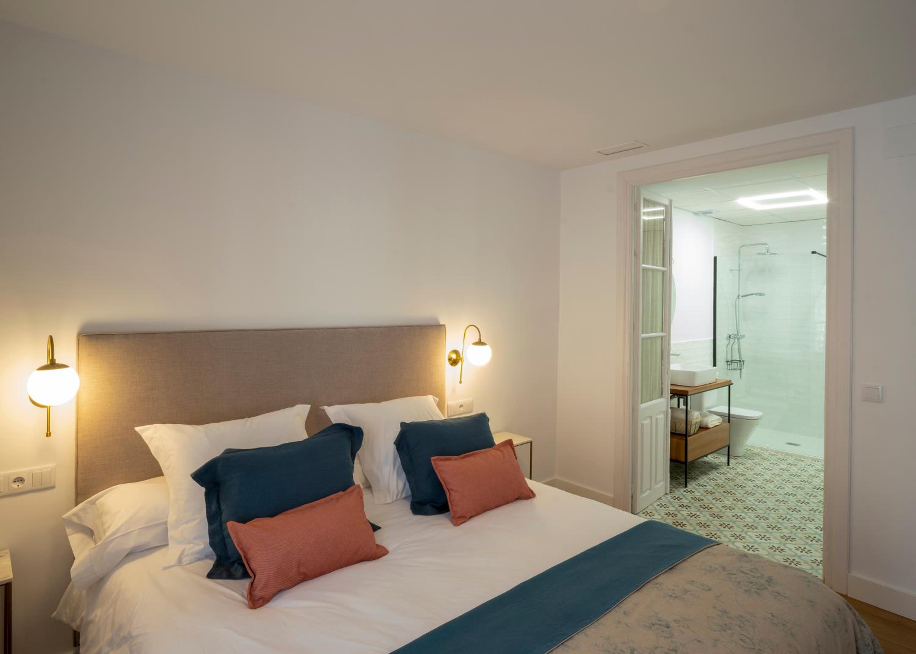 Superior Apartment - Photo 17