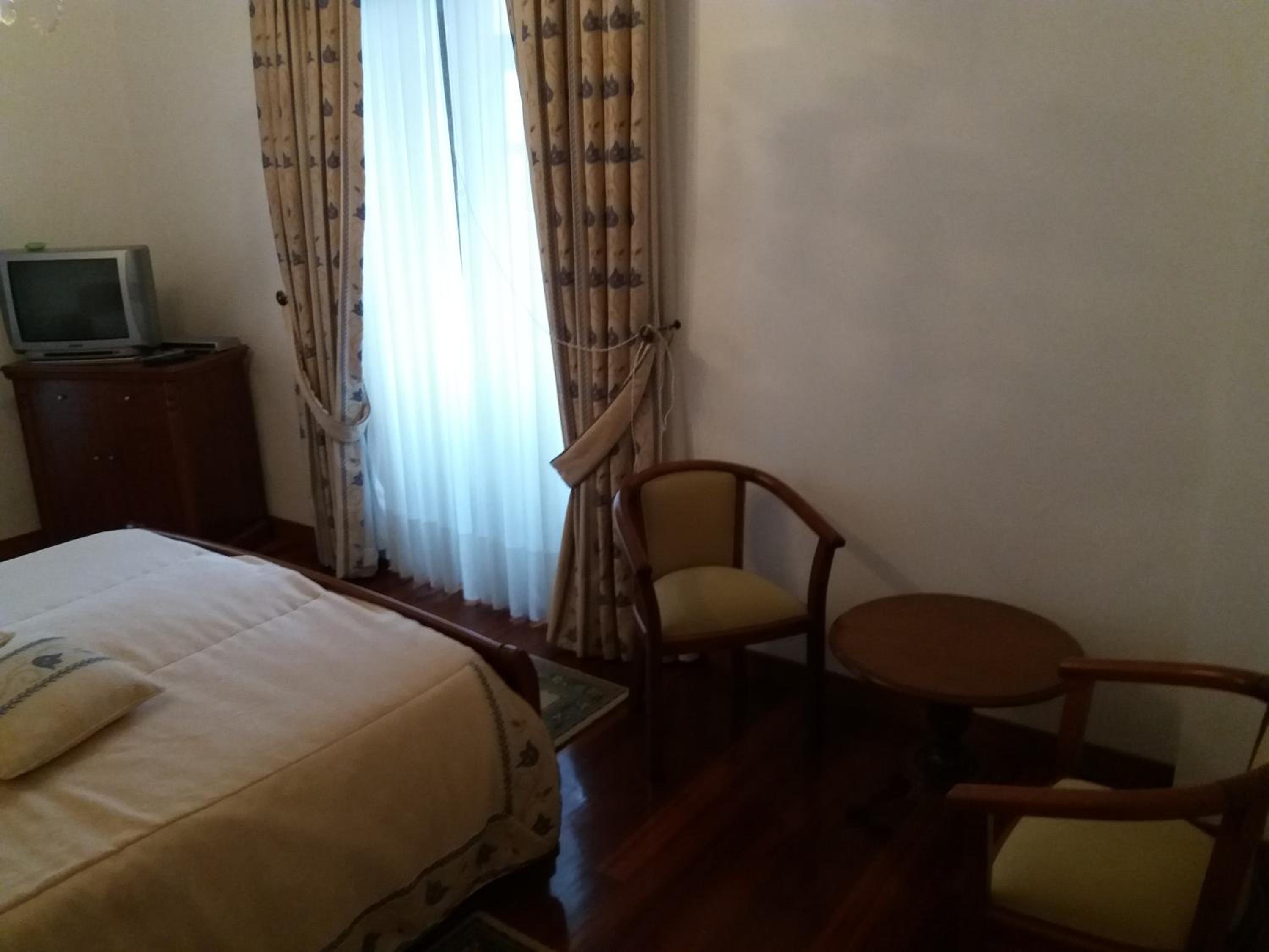 Double Room with Garden View - Photo 4