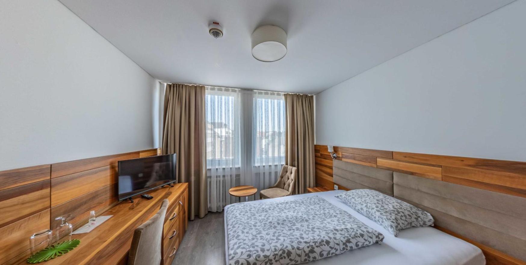 Standard Single Room with Shower photo 2