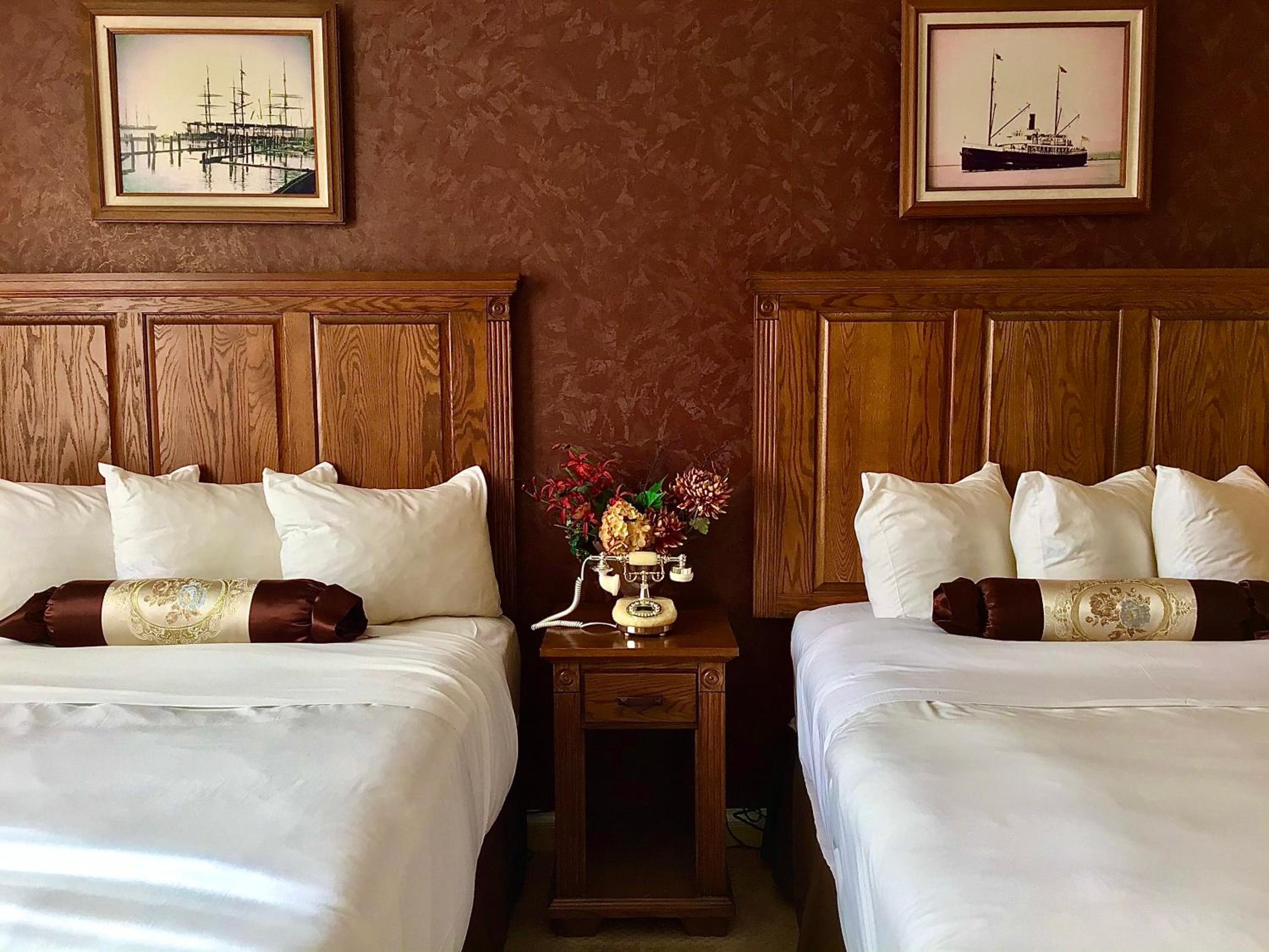 Double Room with Two Double Beds - Non-Smoking - Photo 3