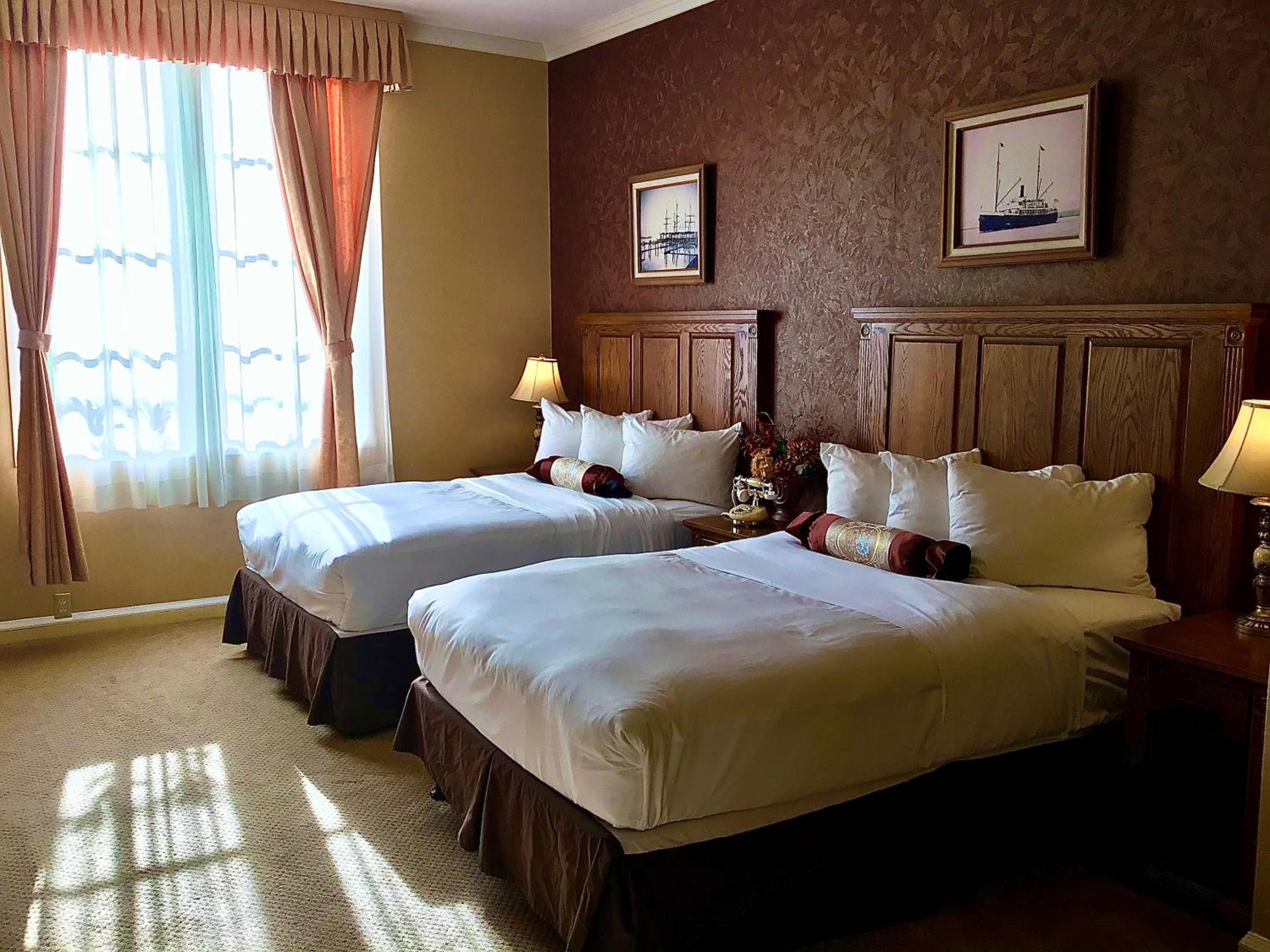 Deluxe Double Room with Two Double Beds - Non-Smoking - Photo 6