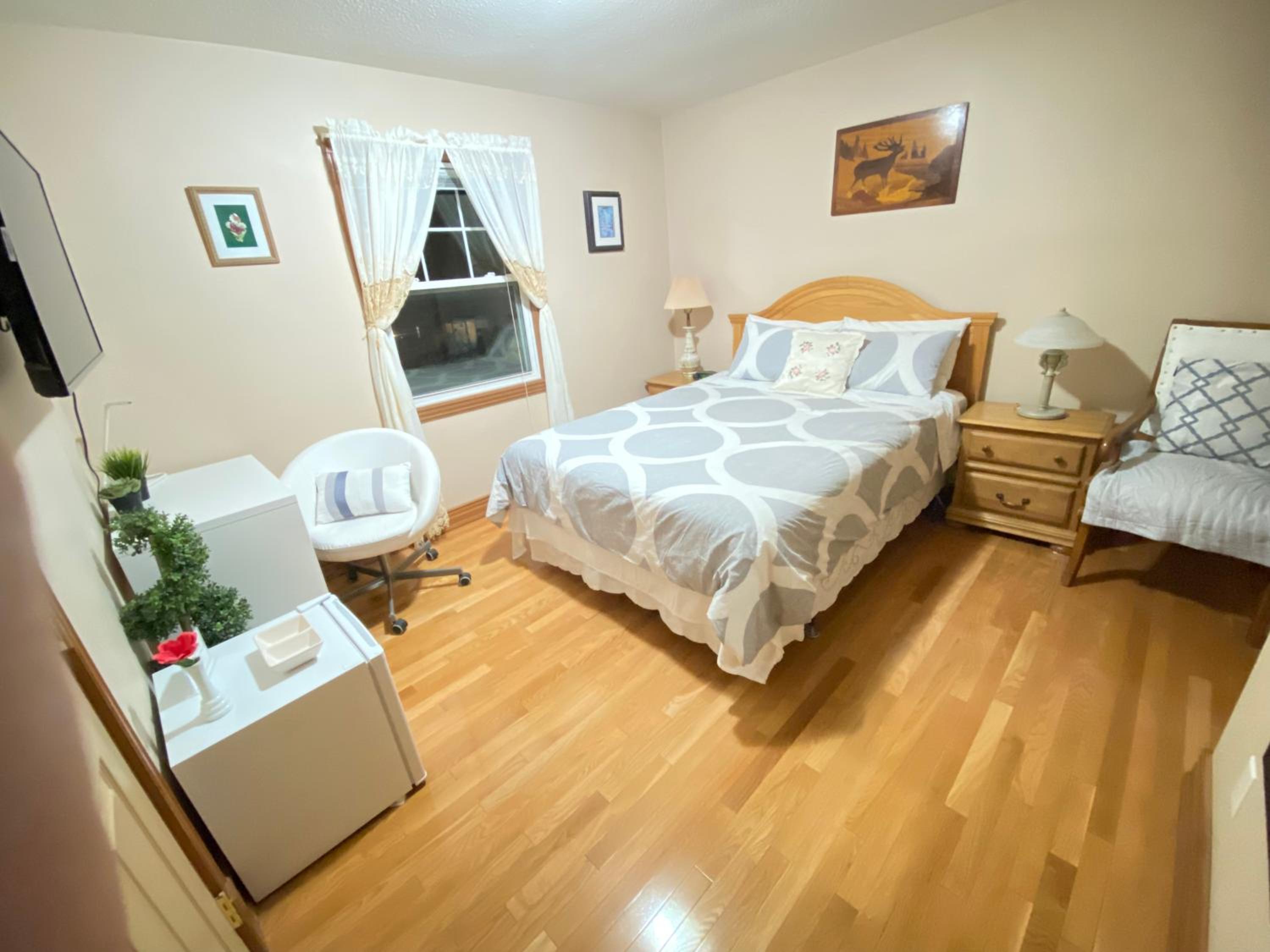 Queen Room - Photo 1