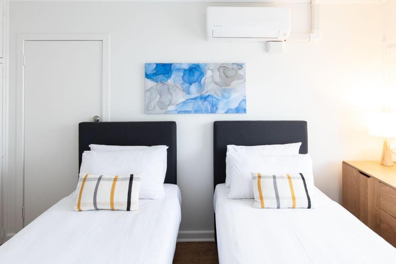 Standard Twin Room - Photo 1