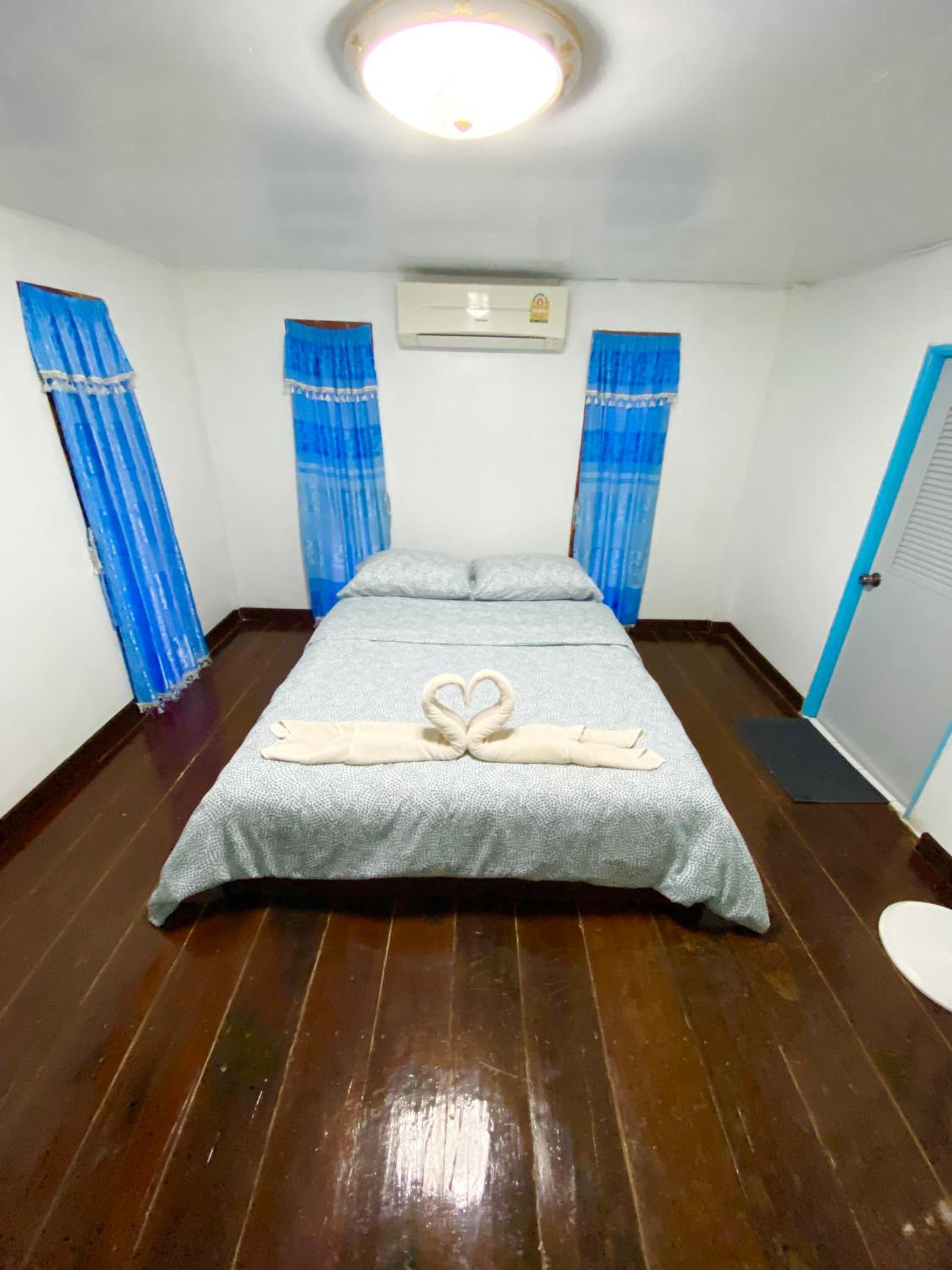 Standard Double Room - Photo 4