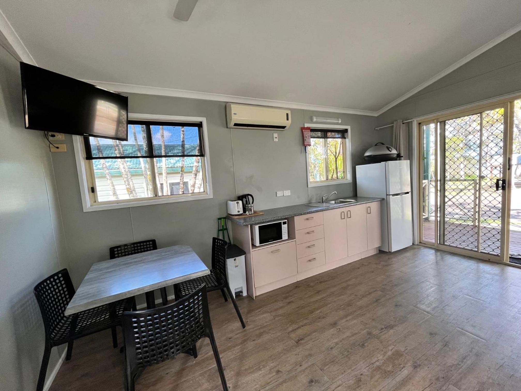 Bungalow with Sea View - Photo 22